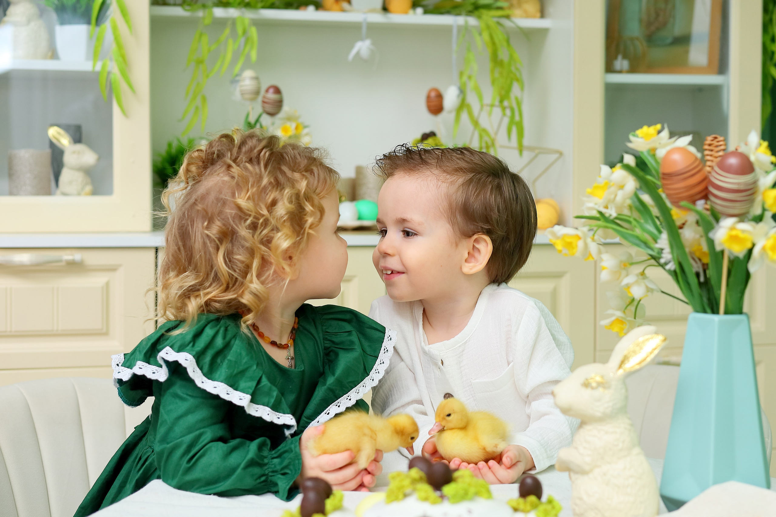 Семейные фотосессии в интерьере. Интерьерная фотостудия Toffee Studio