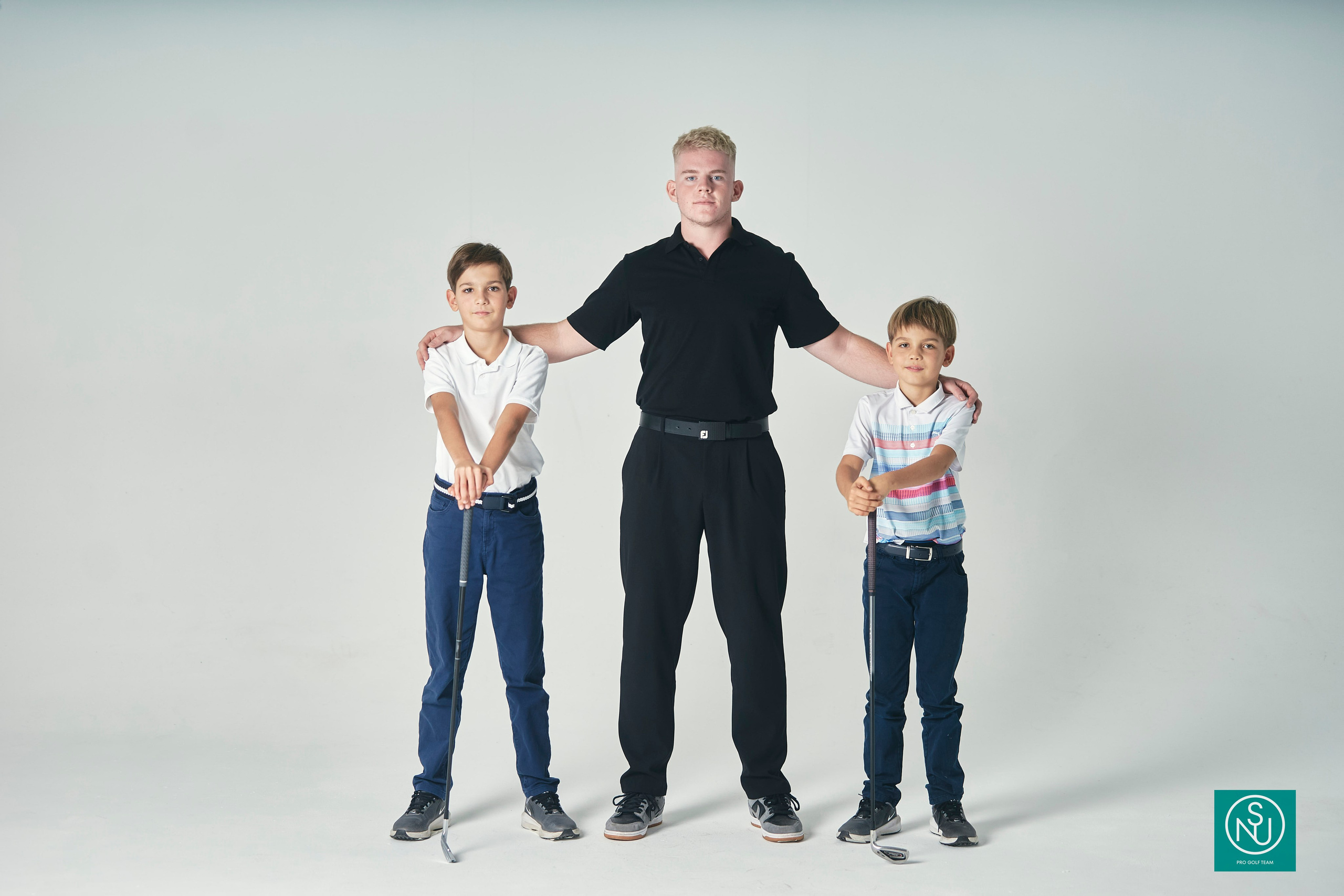 NSU съемка команды 2024. Академия гольфа NSU в Москве. Тренировки по гольфу для детей и взрослых, тренировки для новичков