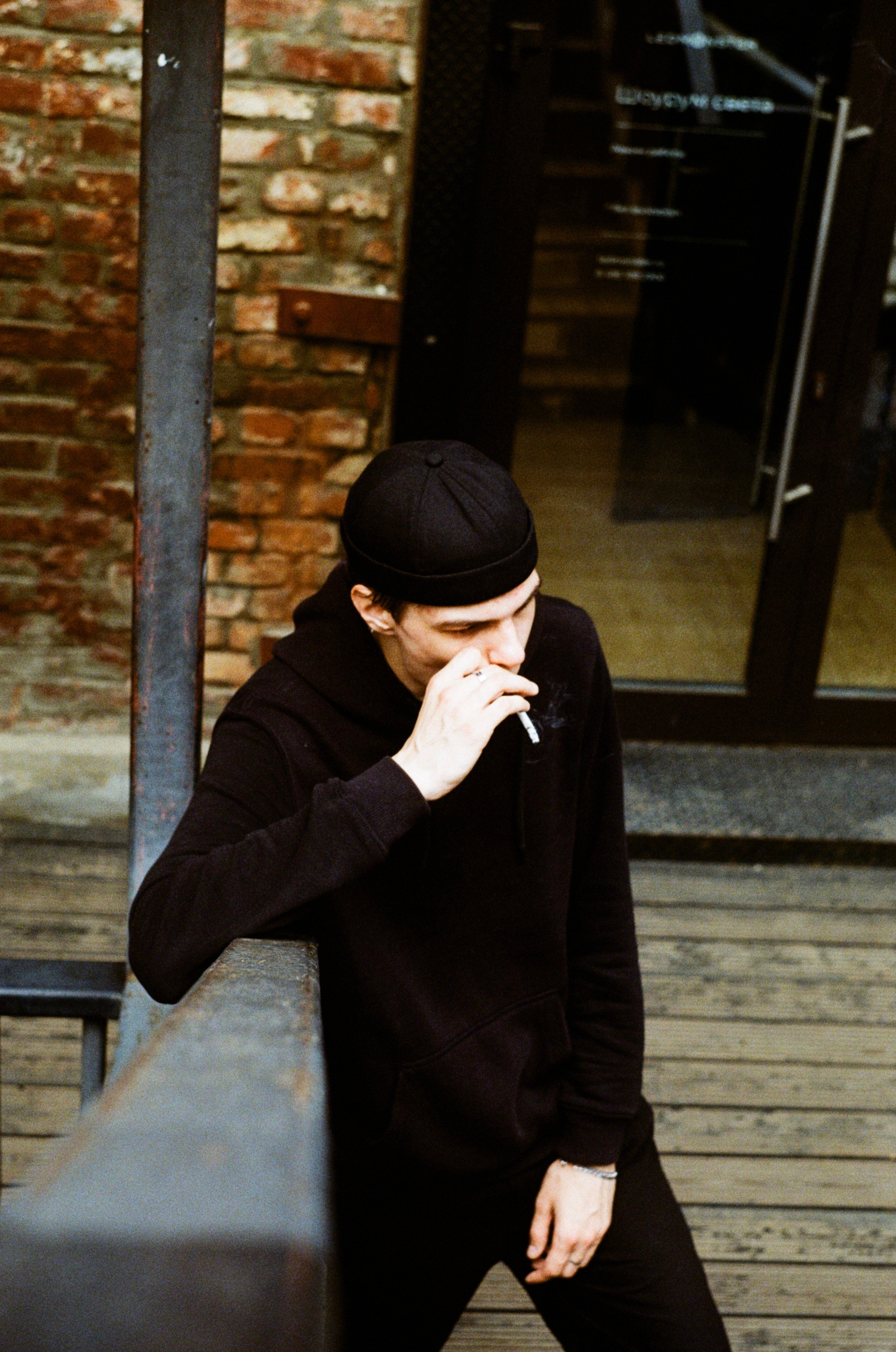 Денис (пленка). Главная