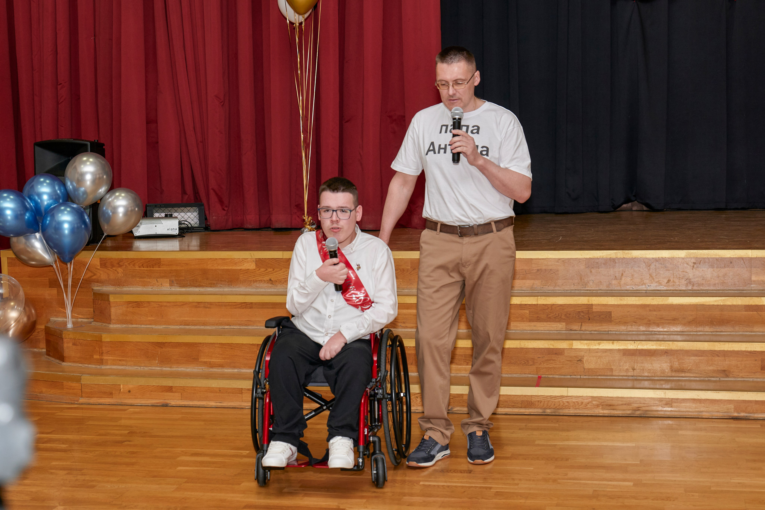 Последний звонок школа 1413. Детский и семейный фотограф г. Москва Оксана Катаджи