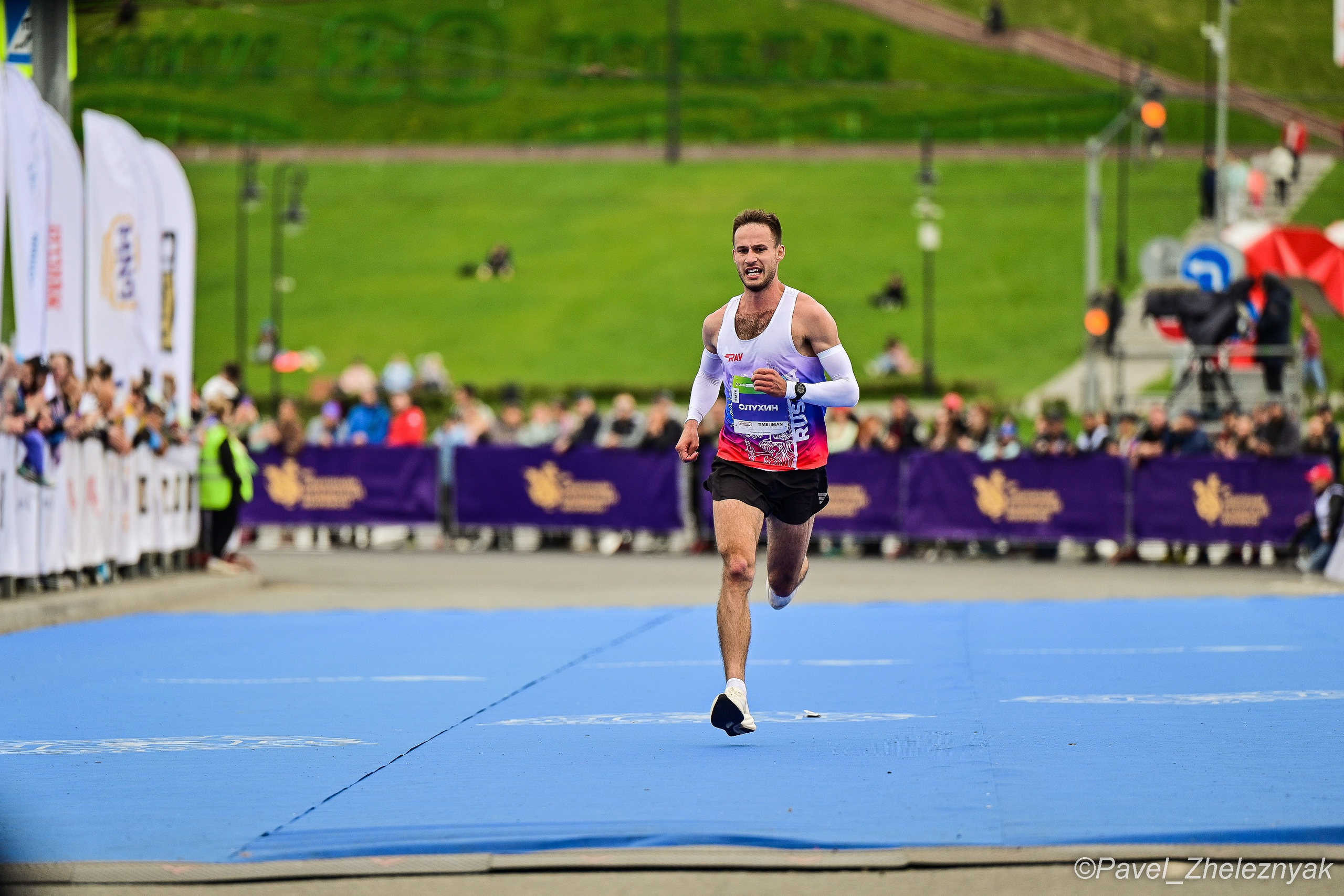 Казанский марафон_2025. #БегающийФотограф Павел Железняк. Казань. Москва
