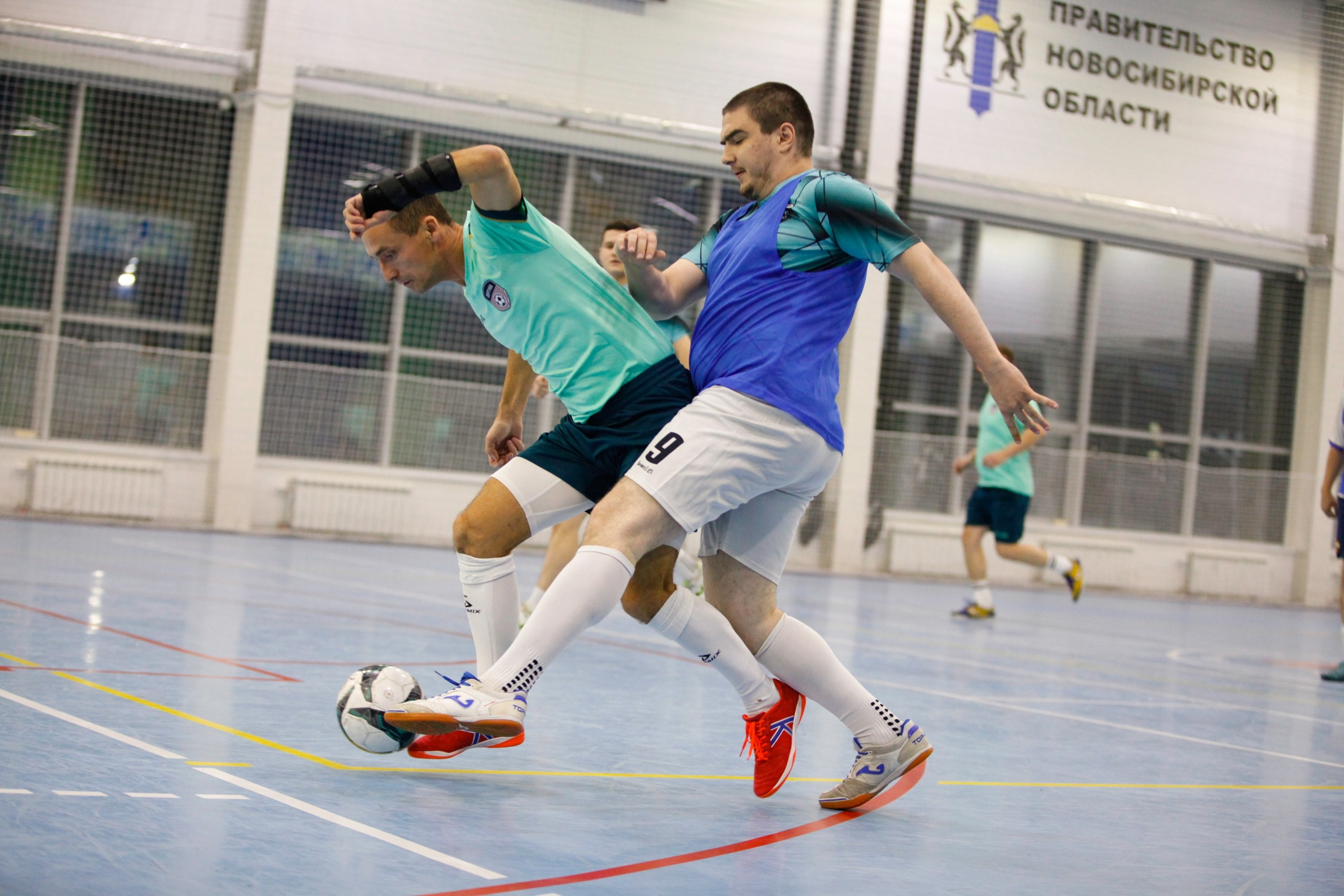 ФУТБОЛ. Фото. Спортивный фотограф, трансляция, звук и свет в Новосибирске