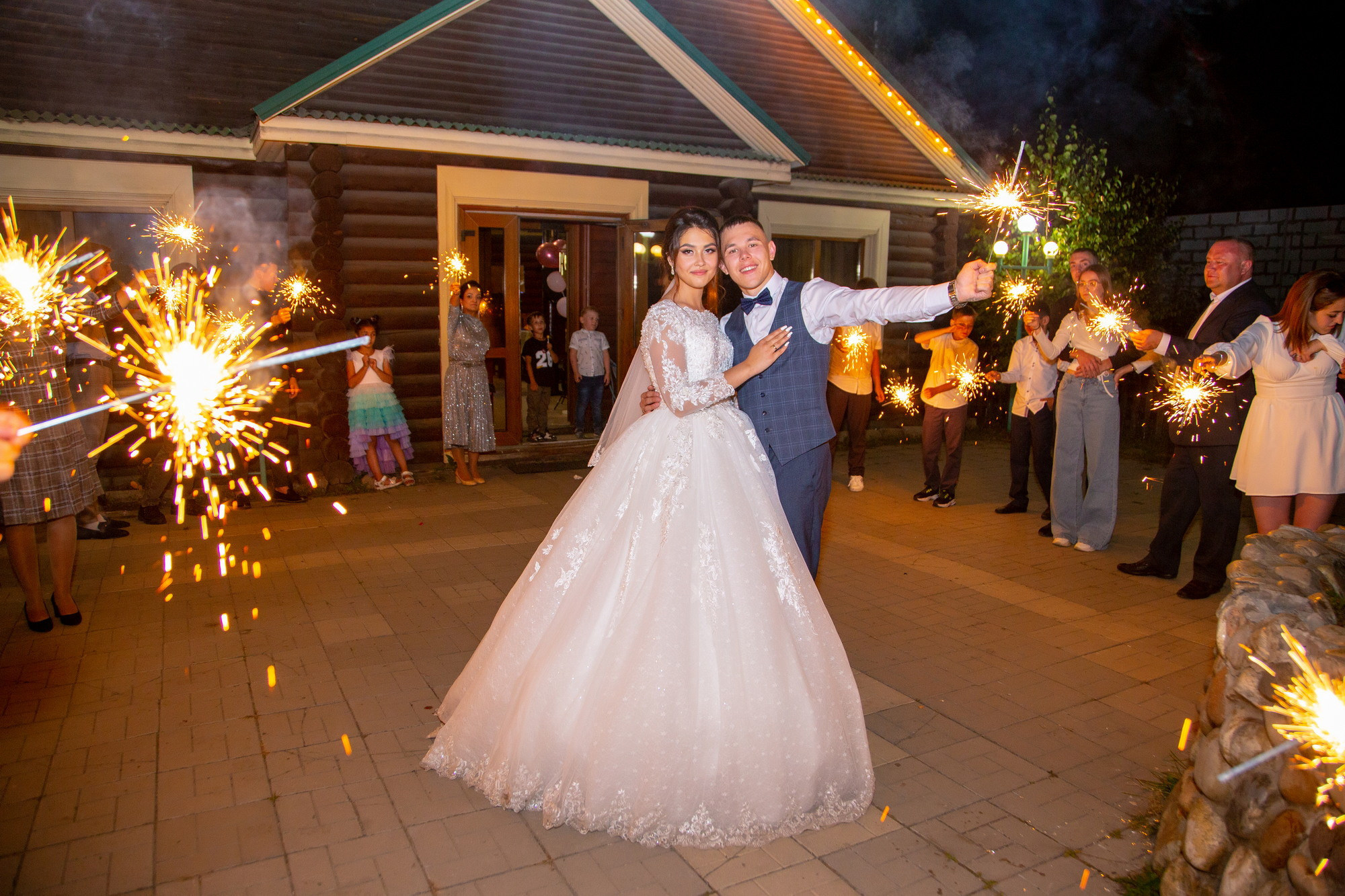 Свадебная фотосессия в Иркутске. Фотограф видеограф Иркутск фото видео студия Алексея Марамзина