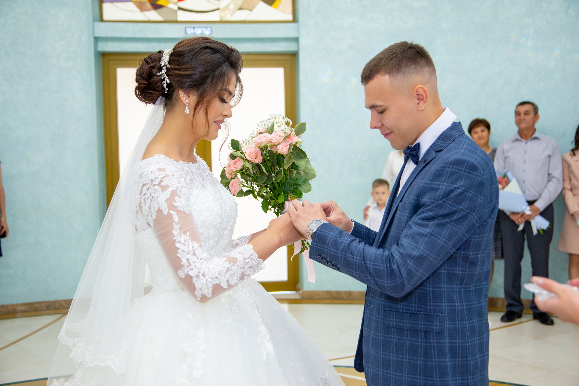 Свадебная фотосессия в Иркутске. Фотограф видеограф Иркутск фото видео студия Алексея Марамзина