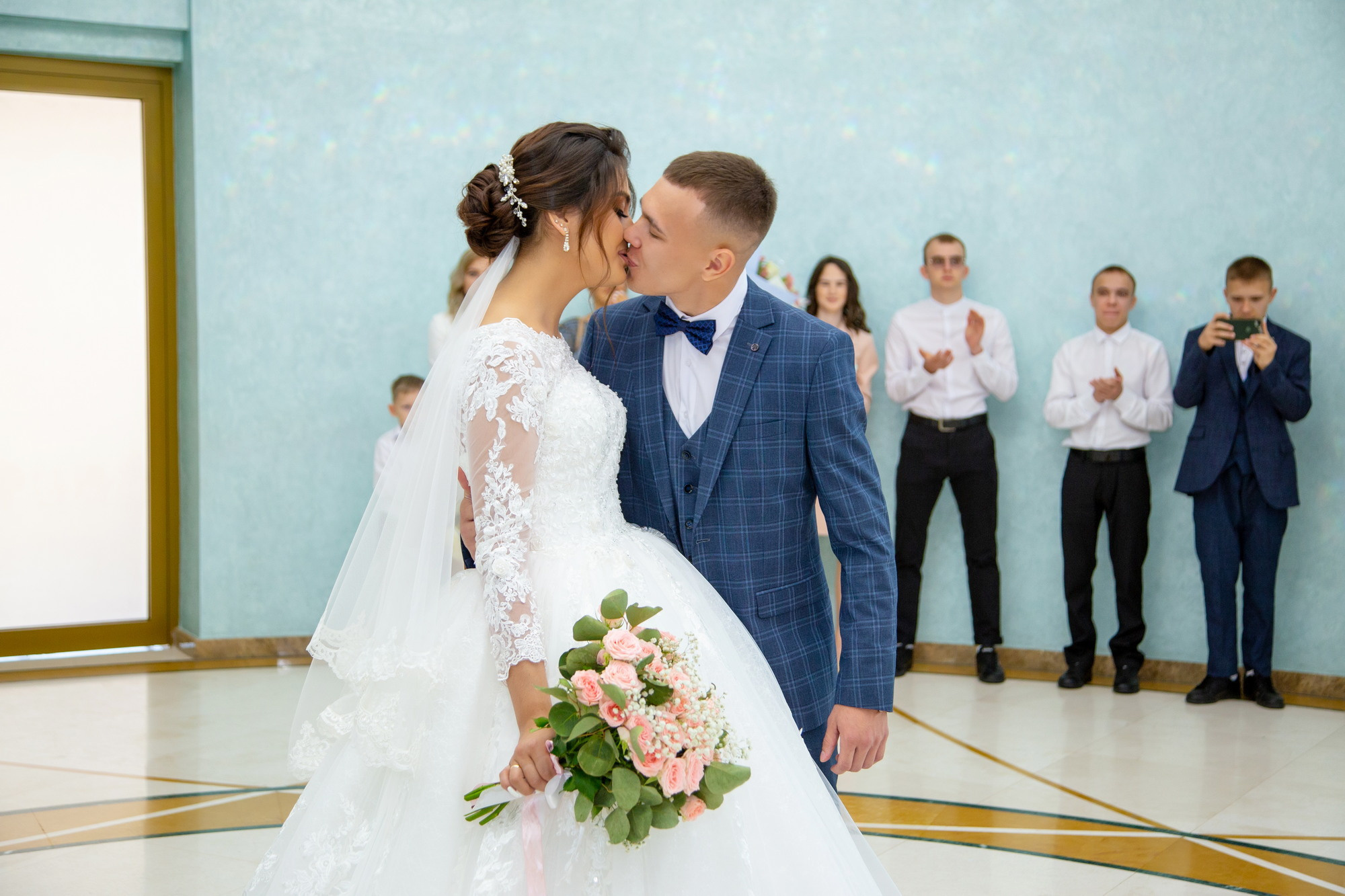 Свадебная фотосессия в Иркутске. Фотограф видеограф Иркутск фото видео студия Алексея Марамзина