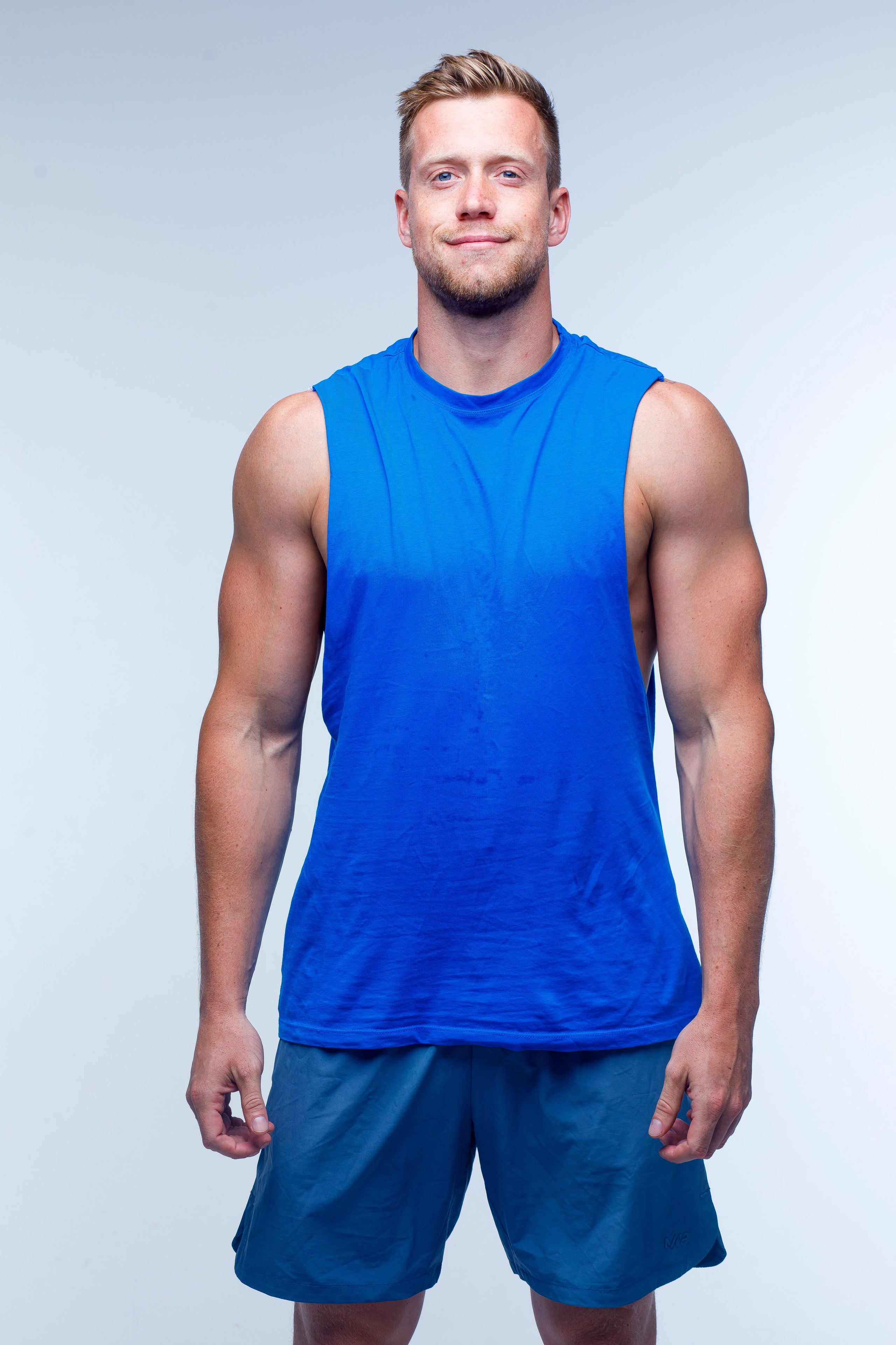 Павел, 187 см, 52-54 р-р. KED Production — продакшн из СПб. Создаём фото, видео и контент, который помогает брендам и селлерам продавать больше