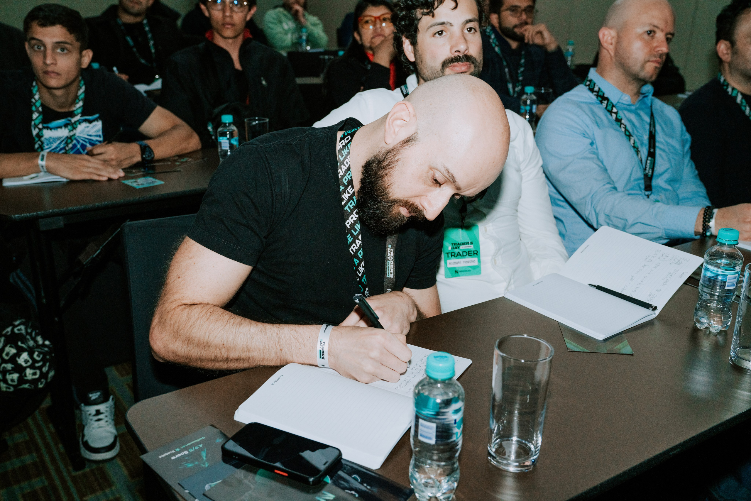 TRADERS DAY By NeomAAA Bogota. NeomAAA Funds Gallery