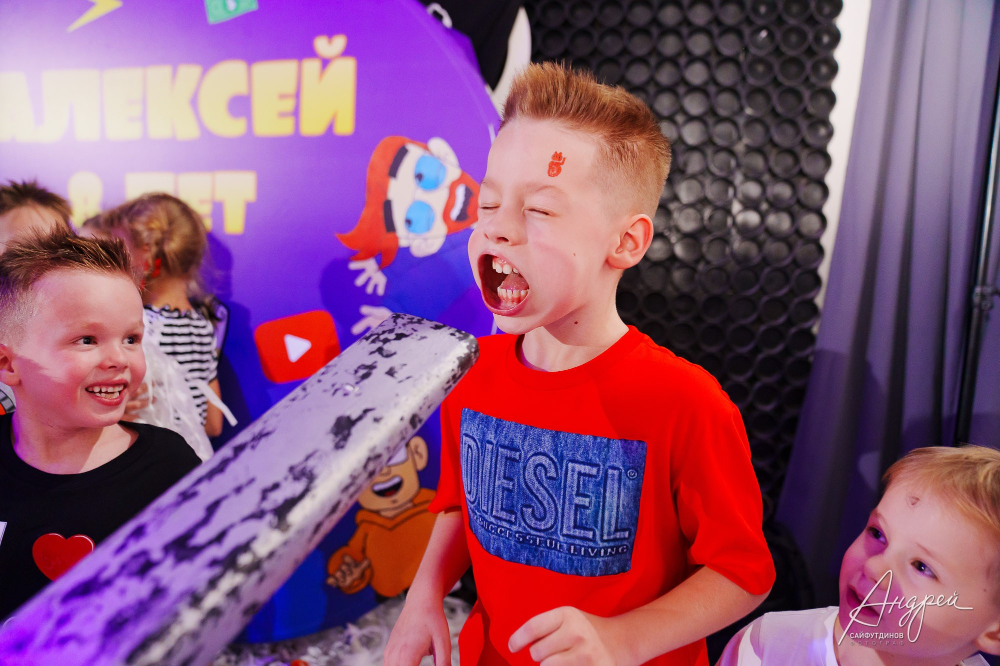 День Рождения Лёши. Лофт «Стрелка». Свадебный и семейный фотограф в Ростове-на-Дону. Андрей Сайфутдинов