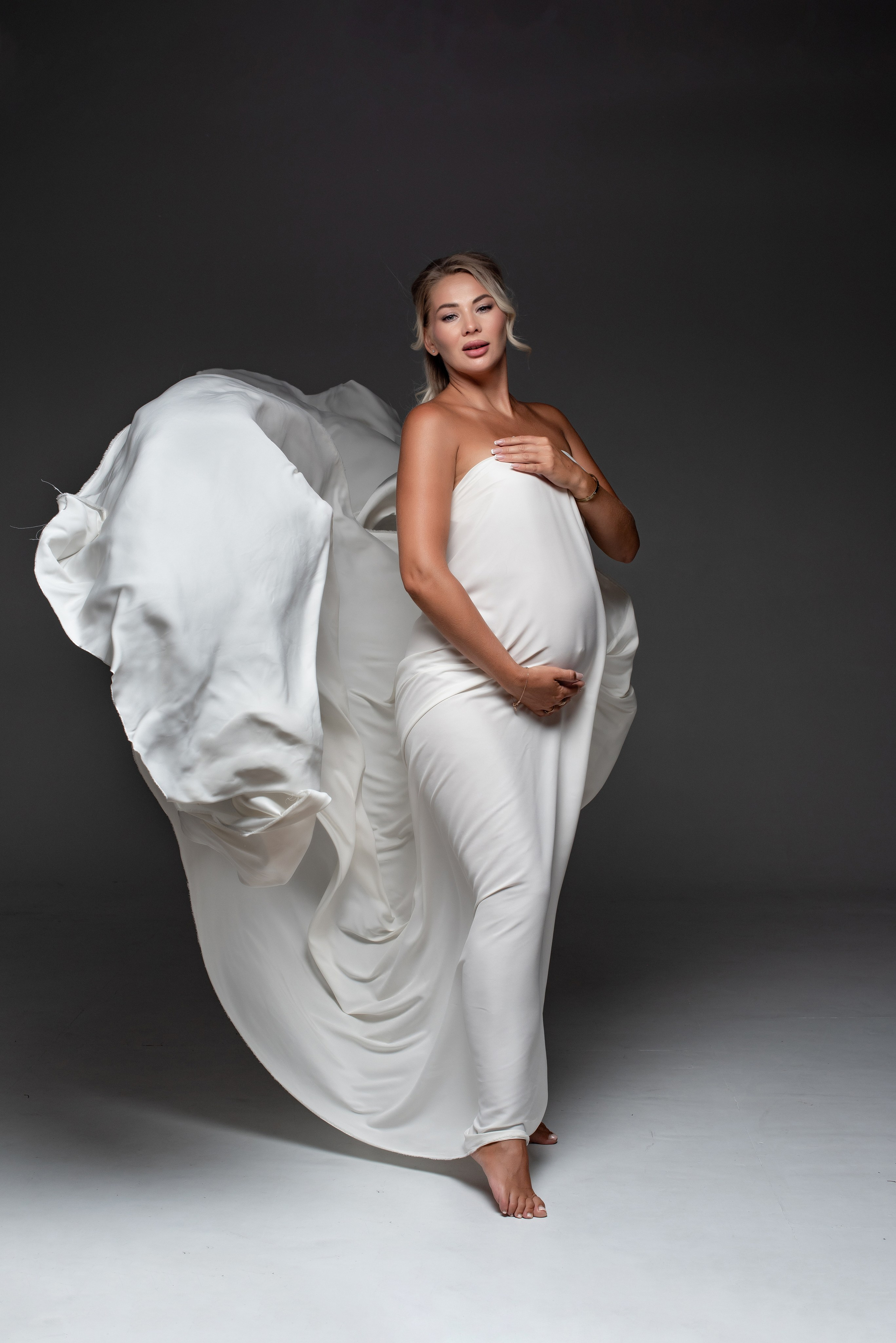 Ирина Картавченкова Беременность. Фотограф Татьяна Иванчикова