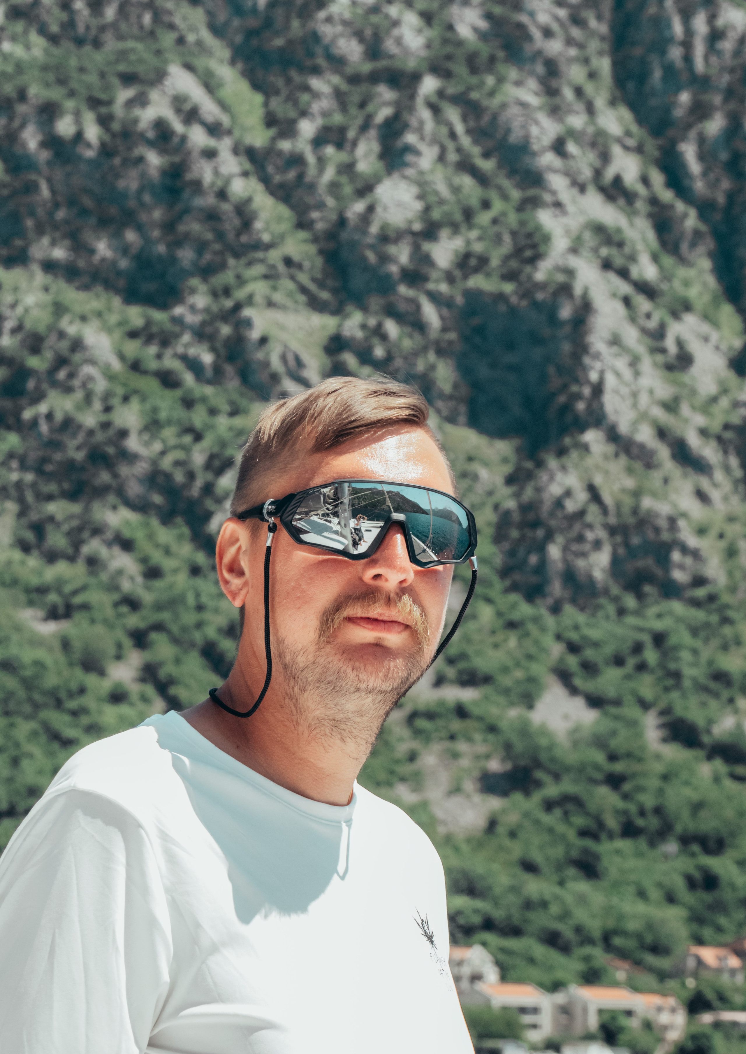 Family photoshoot in Montenegro. Portrait photographer in Tivat Montenegro Katerina Kirsanova