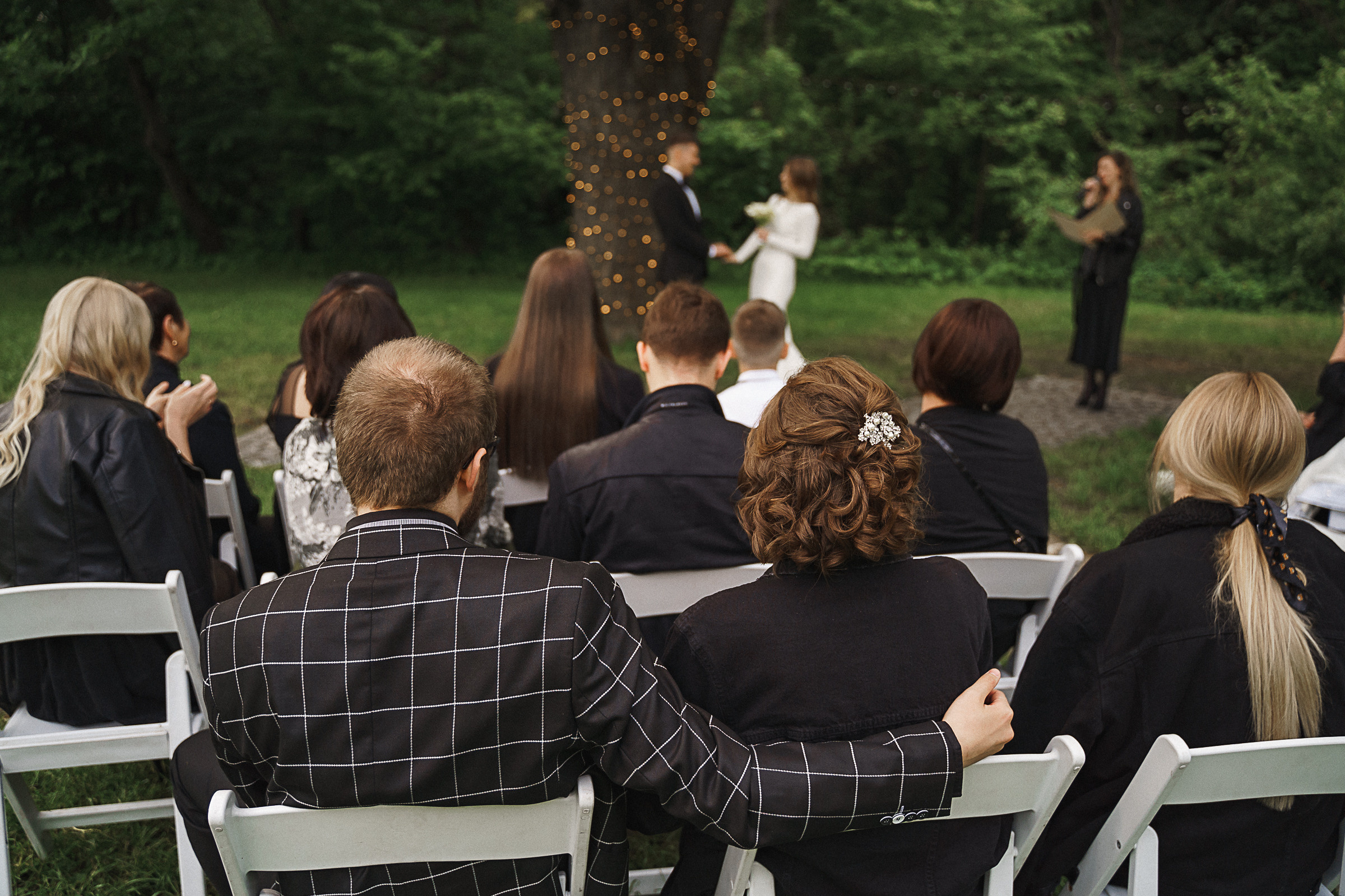 Гости в чёрном. Свадебный фотограф Александр Осипов