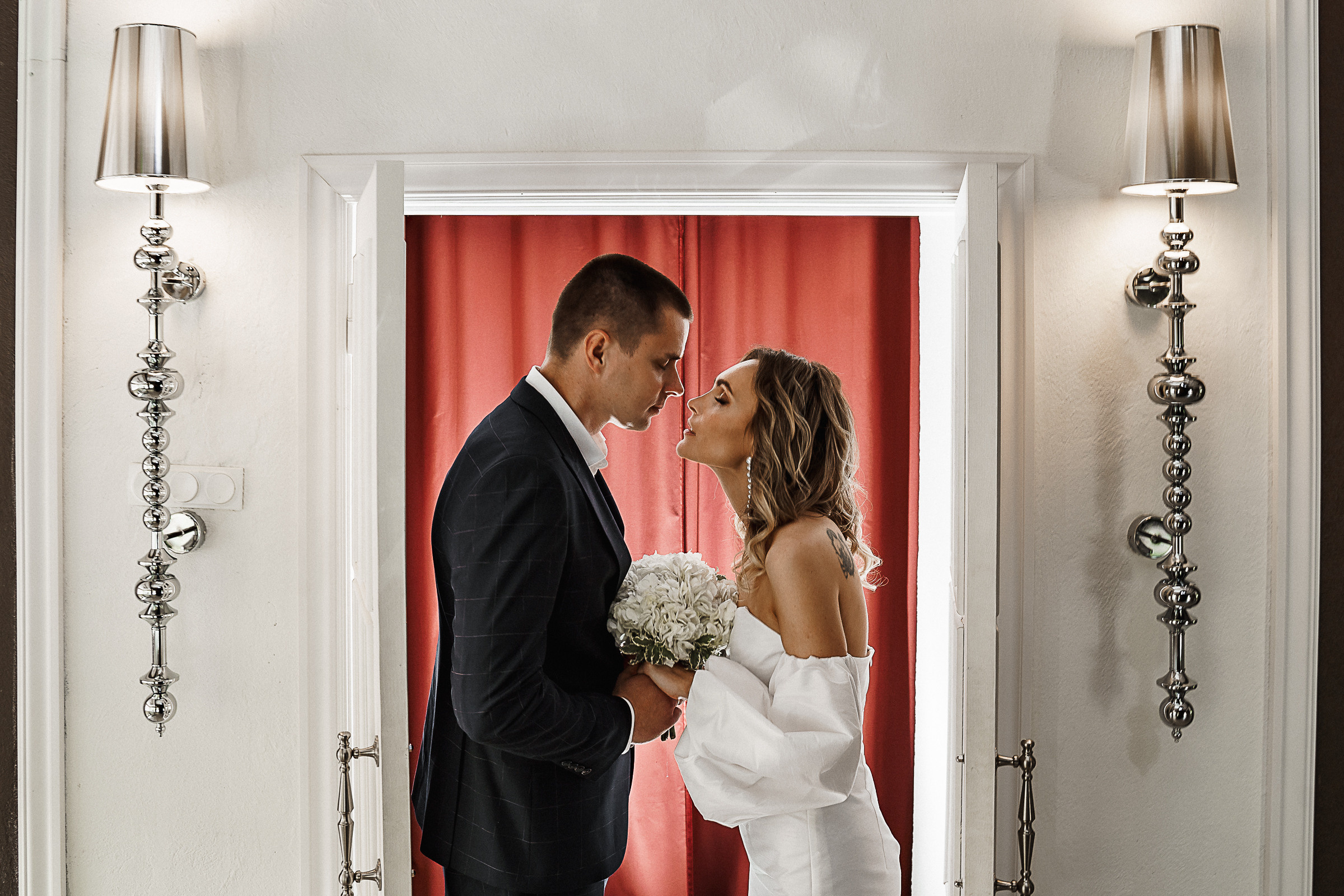 В Valentino удобно. Свадебный фотограф Александр Осипов