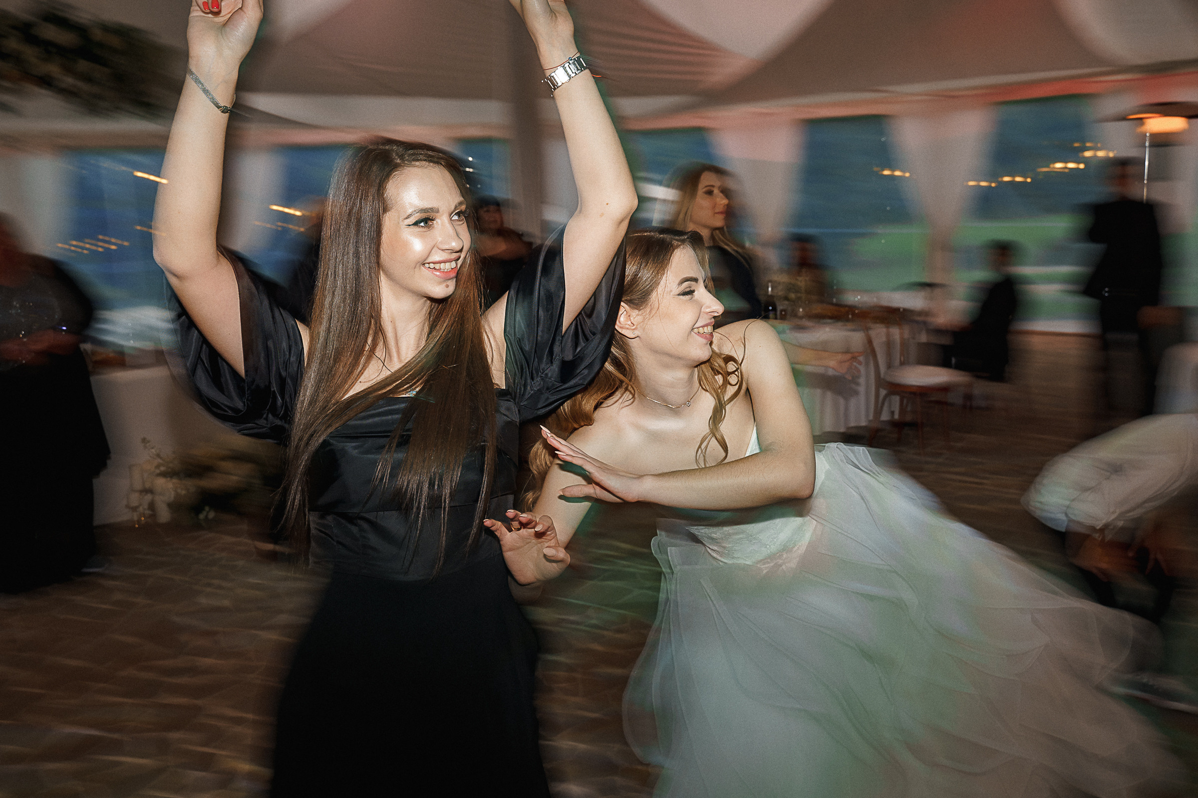 Гости в чёрном. Свадебный фотограф Александр Осипов