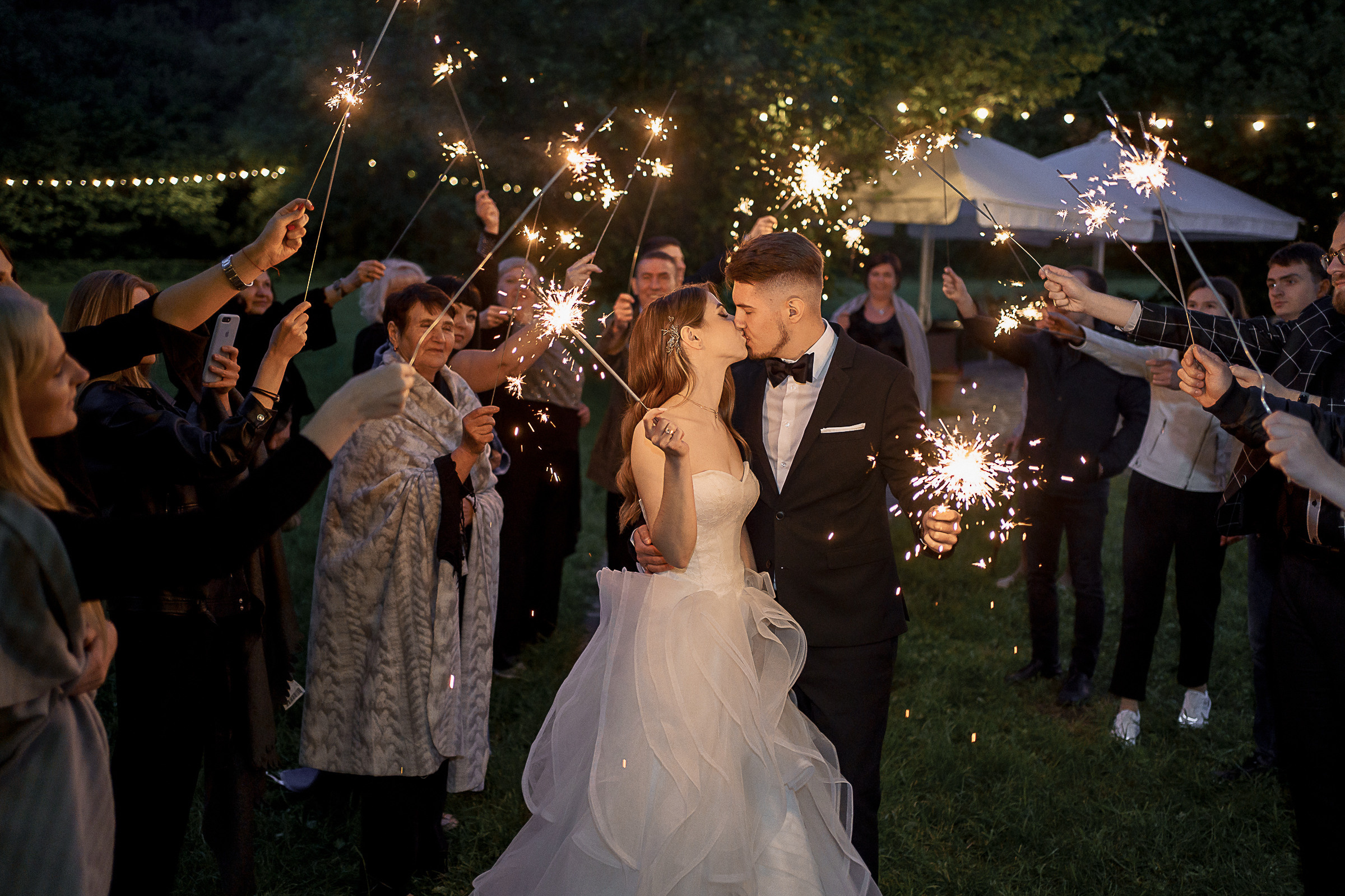 Гости в чёрном. Свадебный фотограф Александр Осипов