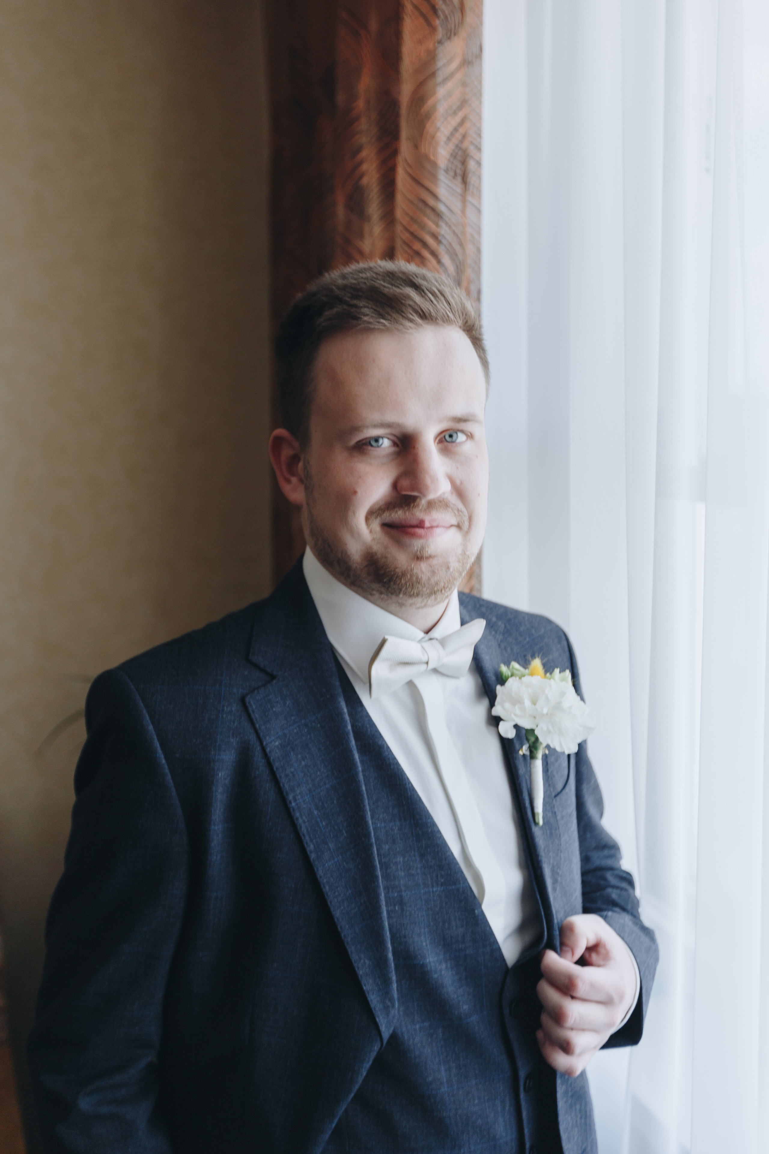 Фото и Видео съёмка полного свадебного дня весной в Жлобине. Свадебный семейный фотограф и видеограф Гомель Минск Беларусь Европа