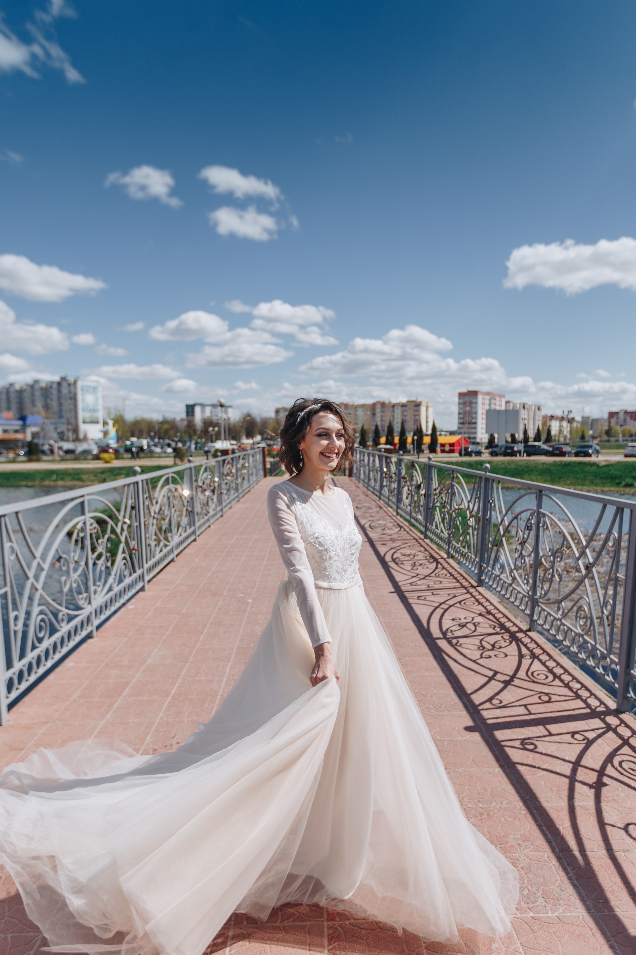Фото и Видео съёмка полного свадебного дня весной в Жлобине. Свадебный семейный фотограф и видеограф Гомель Минск Беларусь Европа