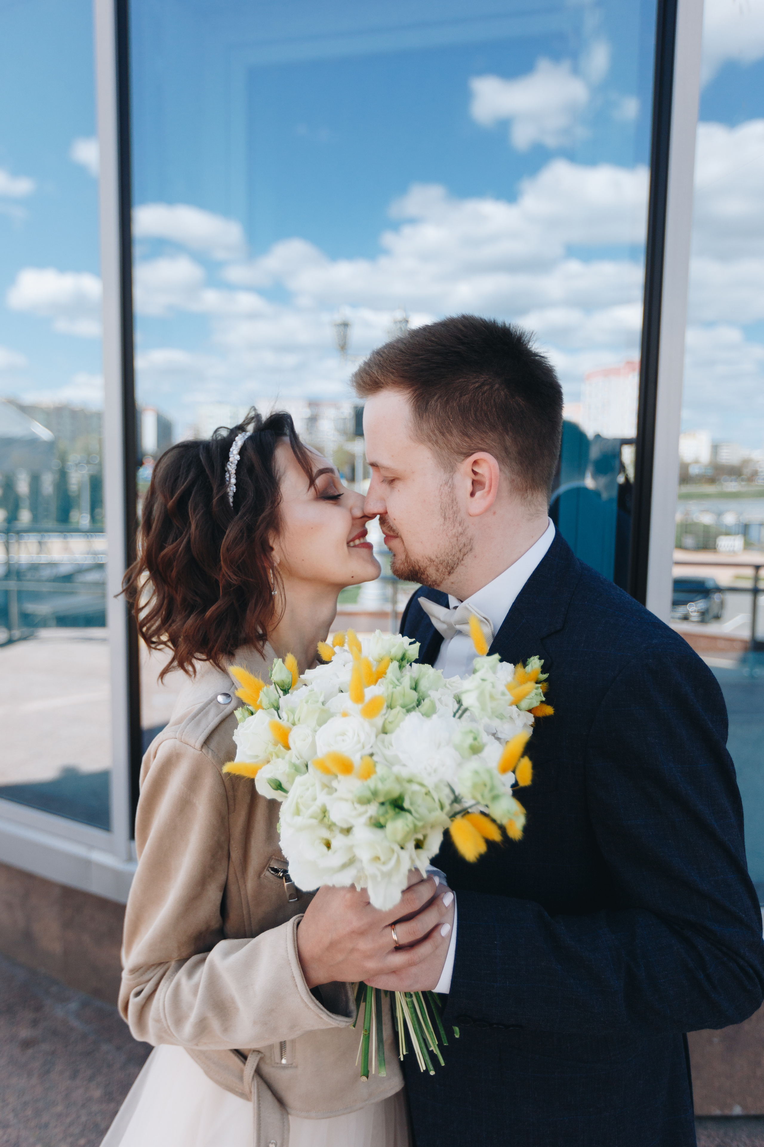 Фото и Видео съёмка полного свадебного дня весной в Жлобине. Свадебный семейный фотограф и видеограф Гомель Минск Беларусь Европа