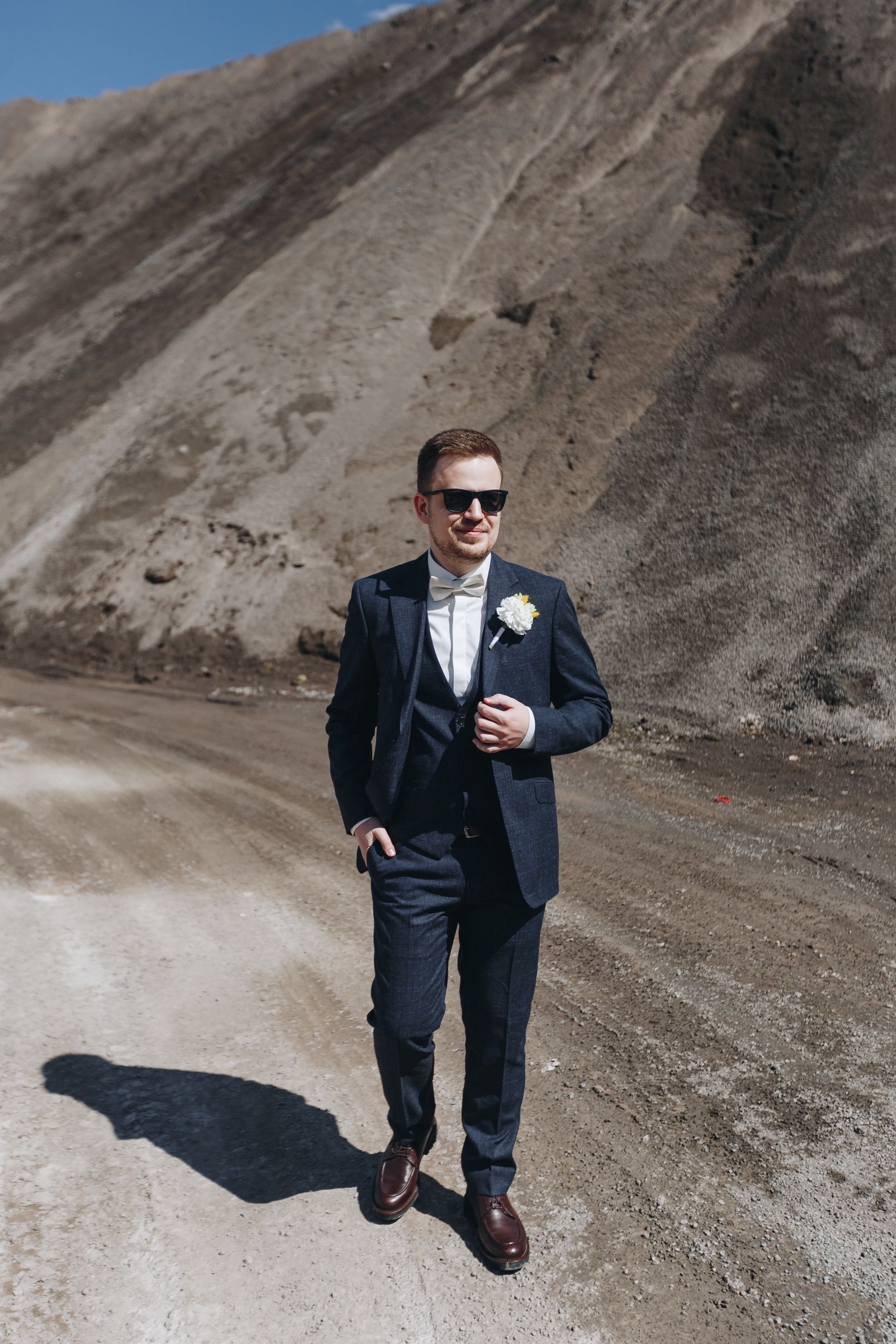 Фото и Видео съёмка полного свадебного дня весной в Жлобине. Свадебный семейный фотограф и видеограф Гомель Минск Беларусь Европа