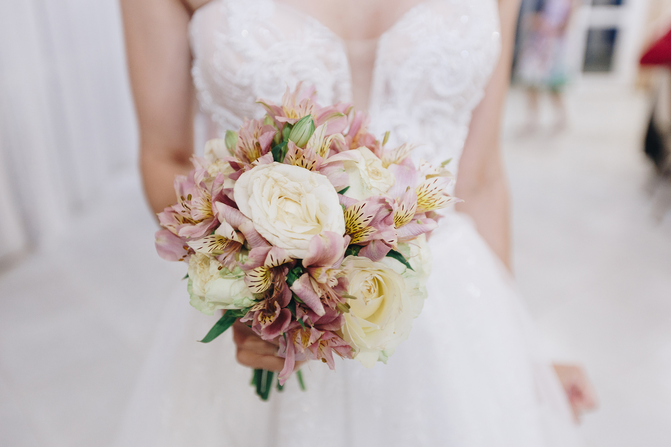 Фото и видео съёмка полного свадебного дня на усадьбе на берегу озера. Свадебный семейный фотограф и видеограф Гомель Минск Беларусь Европа