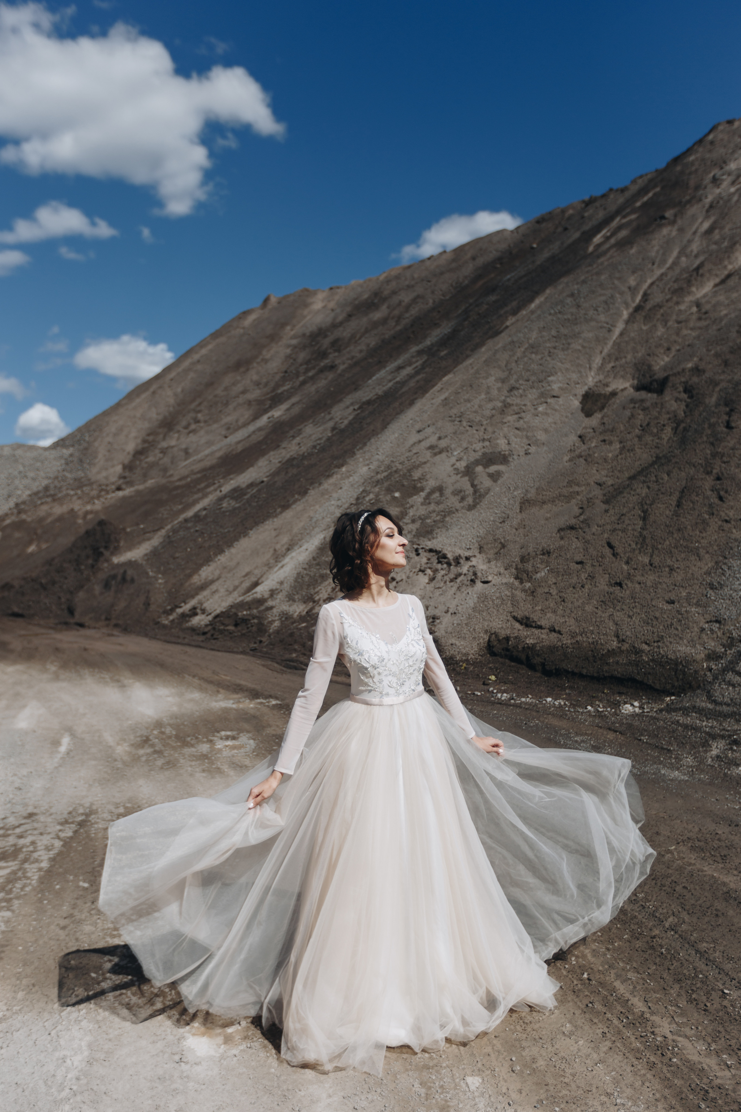 Фото и Видео съёмка полного свадебного дня весной в Жлобине. Свадебный семейный фотограф и видеограф Гомель Минск Беларусь Европа