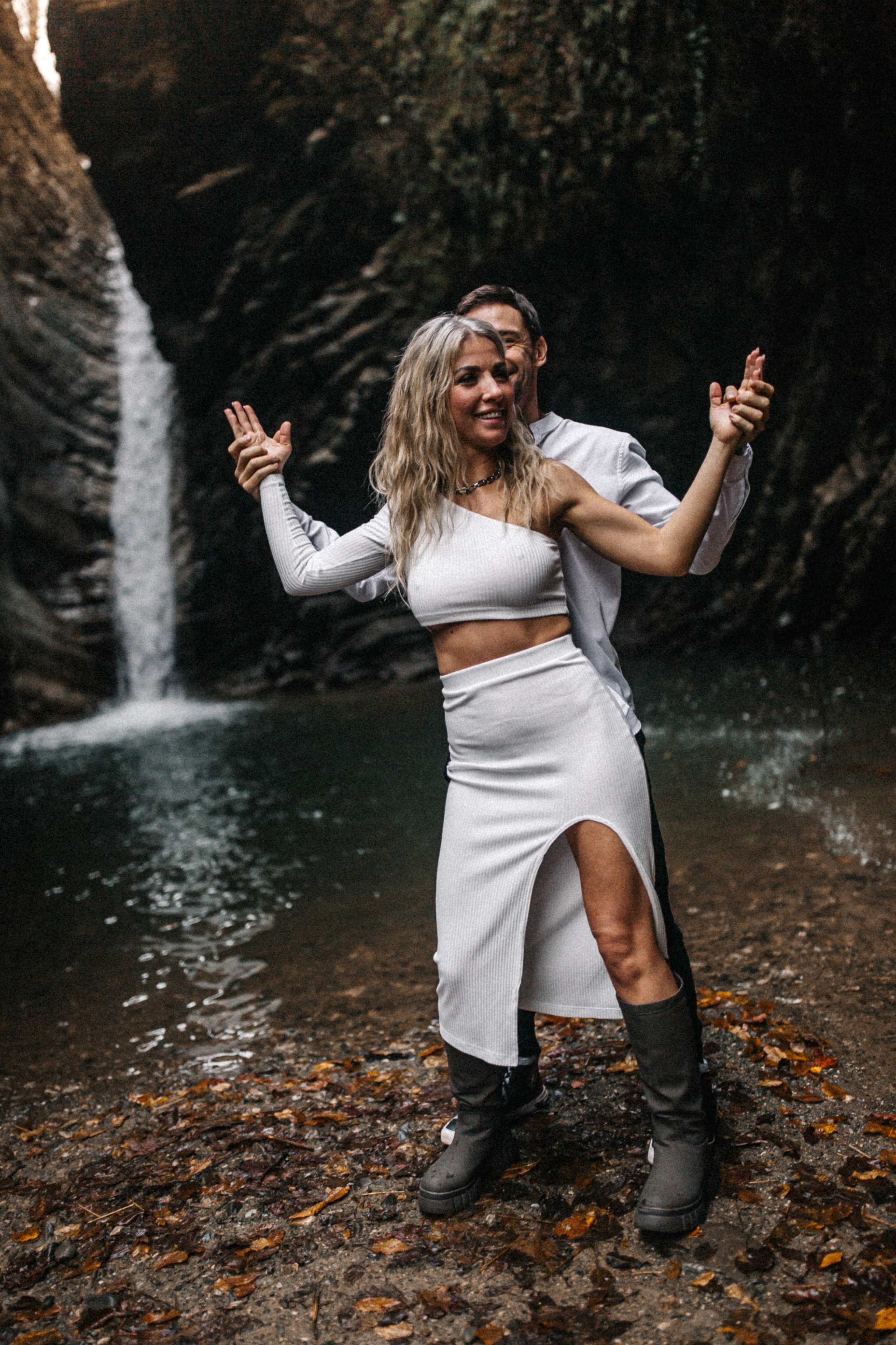 Love Story Оли и Андрея в горах. Контент фотограф для экспертов в соцсетях Алена Собора Москва