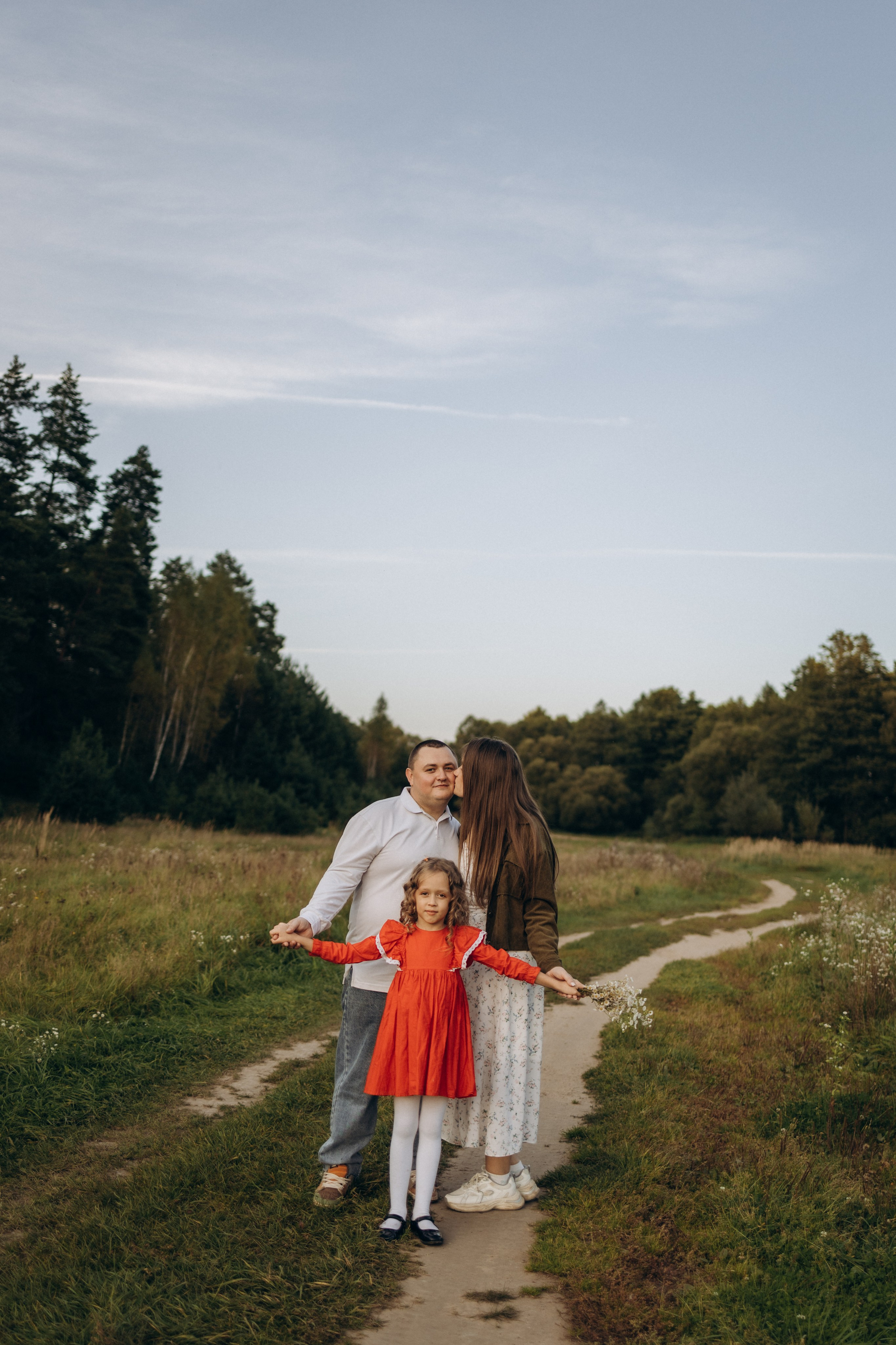Семейная фотосессия (15.09.2025 г.) г. Жуков (Калужская обл.). Надежда Стар семейный и церковный фотограф в Жукове и Калужской области