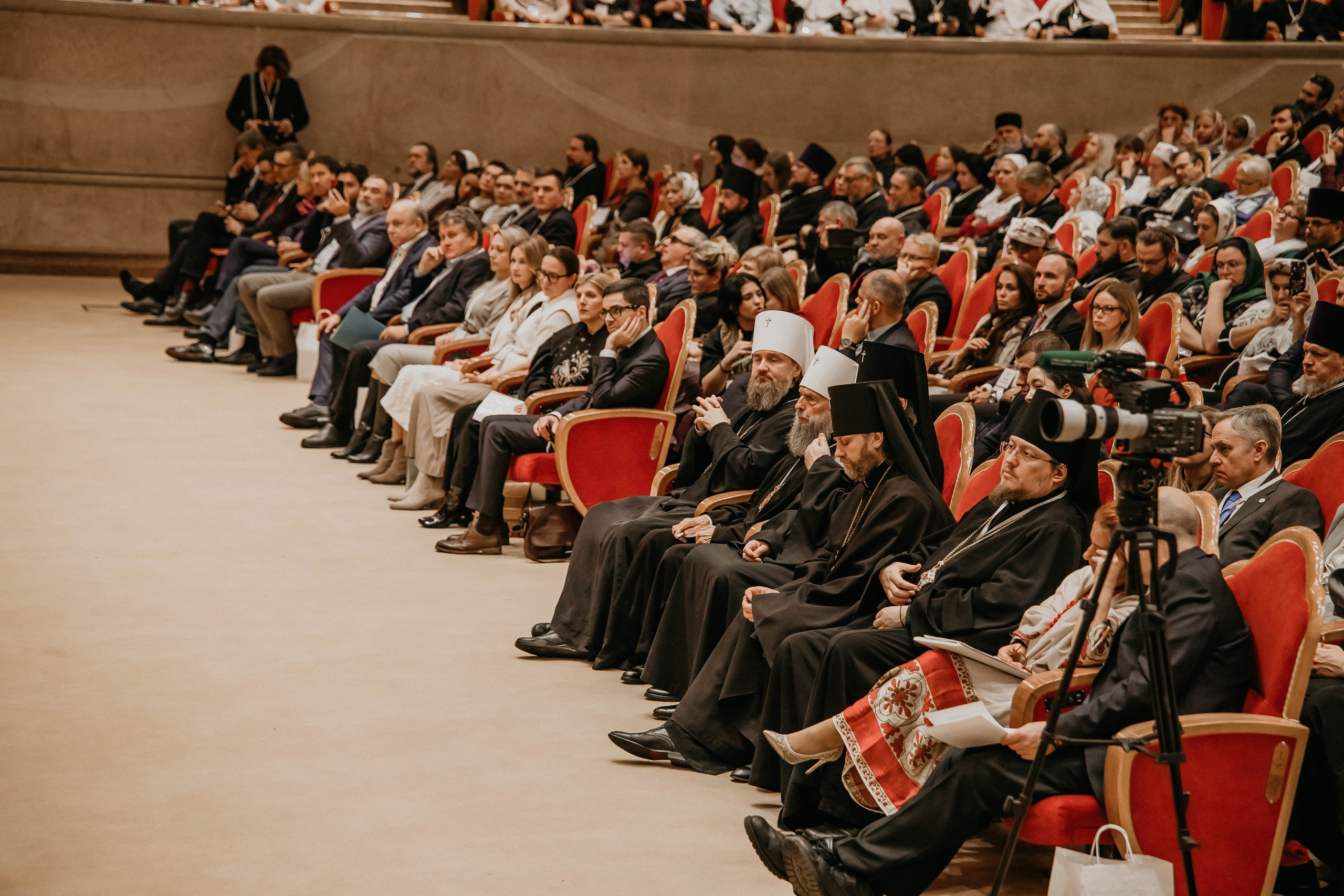 Xll ОБЩЕЦЕРКОВНЫЙ СЪЕЗД. Артеменкова Анна Фотограф