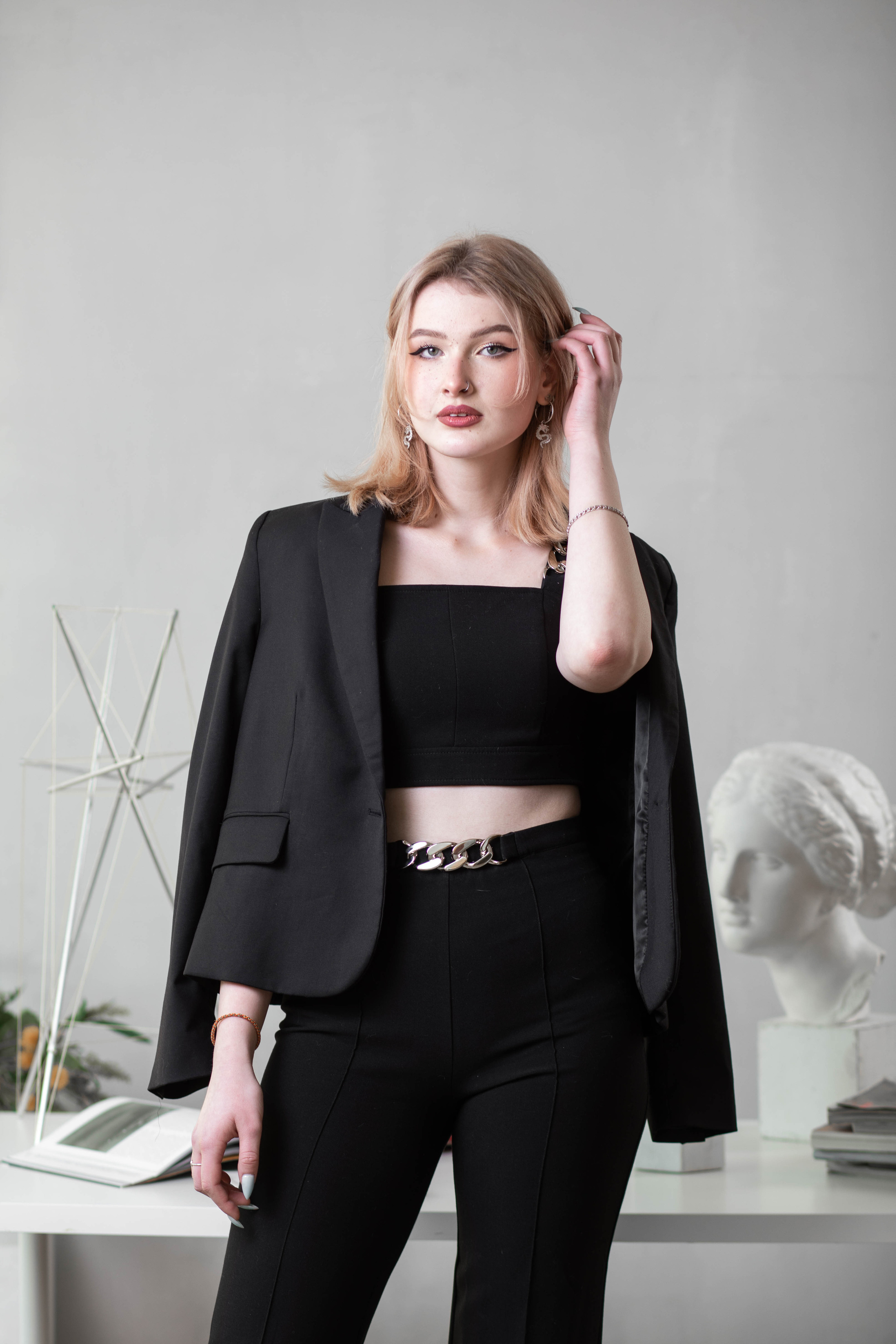 портреты выпускников школы