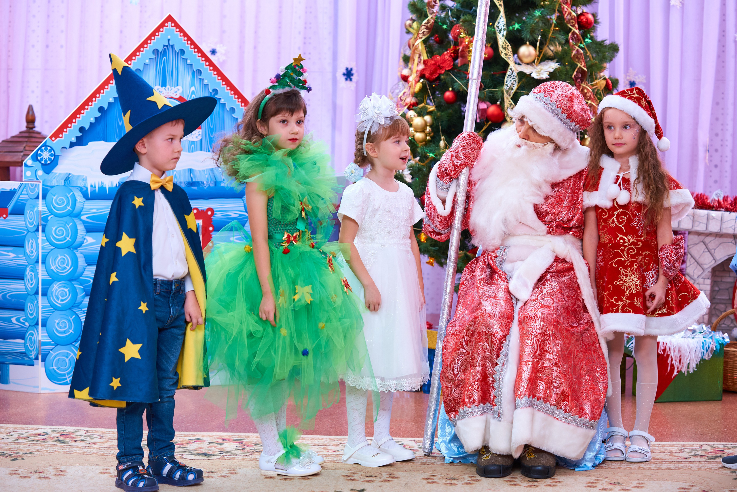 Новогодние утренники. Childrenfoto.ru