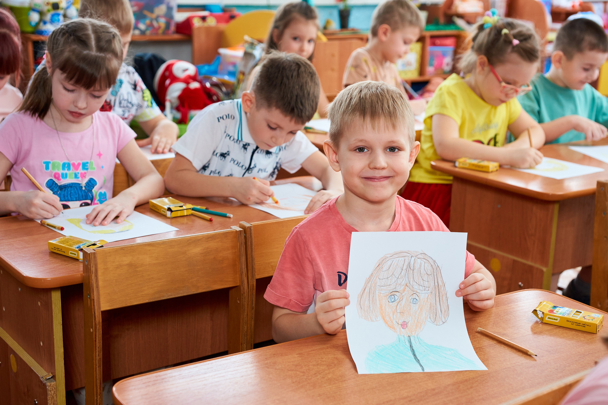 Игры и занятия в группе. Childrenfoto.ru