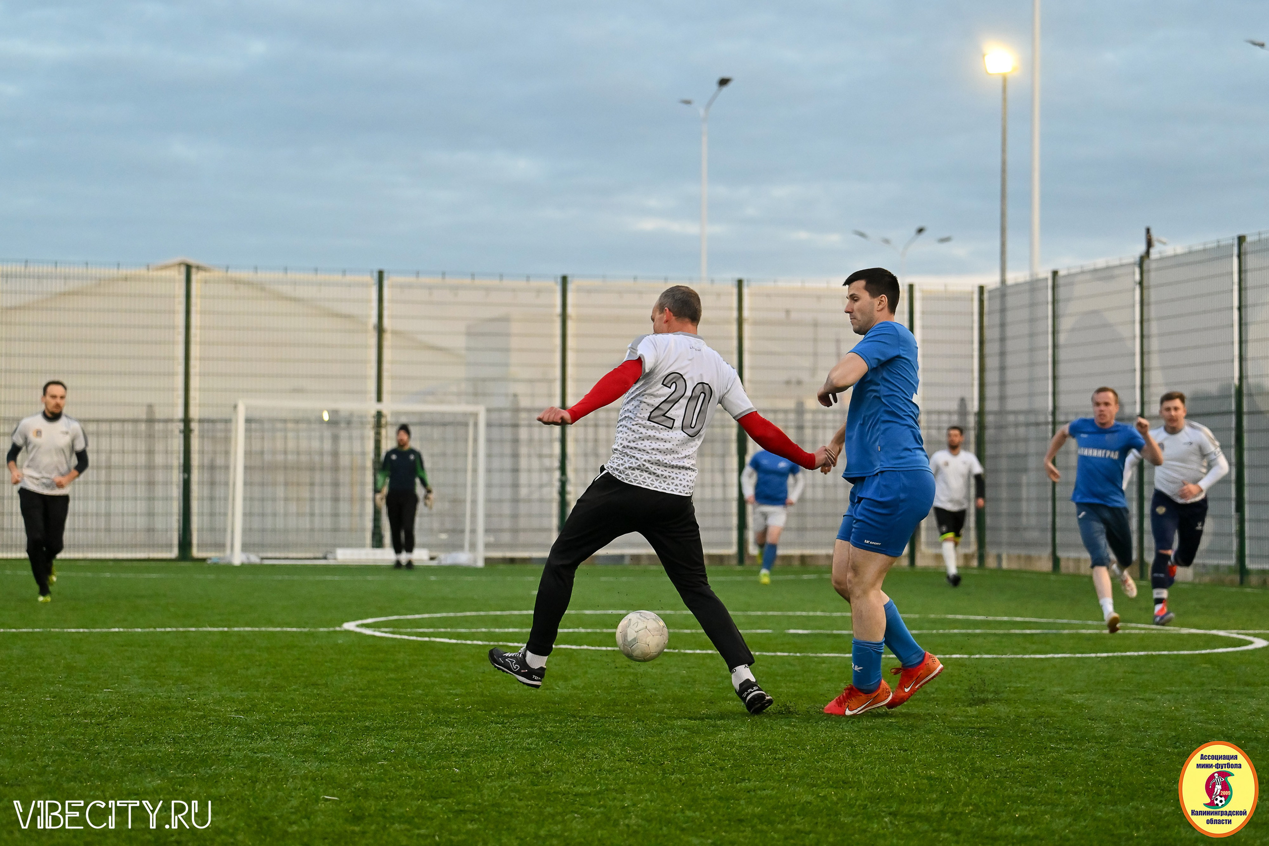ИГРЫ МИНИ-ФУТБОЛЬНОЙ И КОРПОРАТИВНОЙ ЛИГИ. VIBECITY.RU Вайб Сити Ру Фоторепортажи Фотоотчеты Калининград