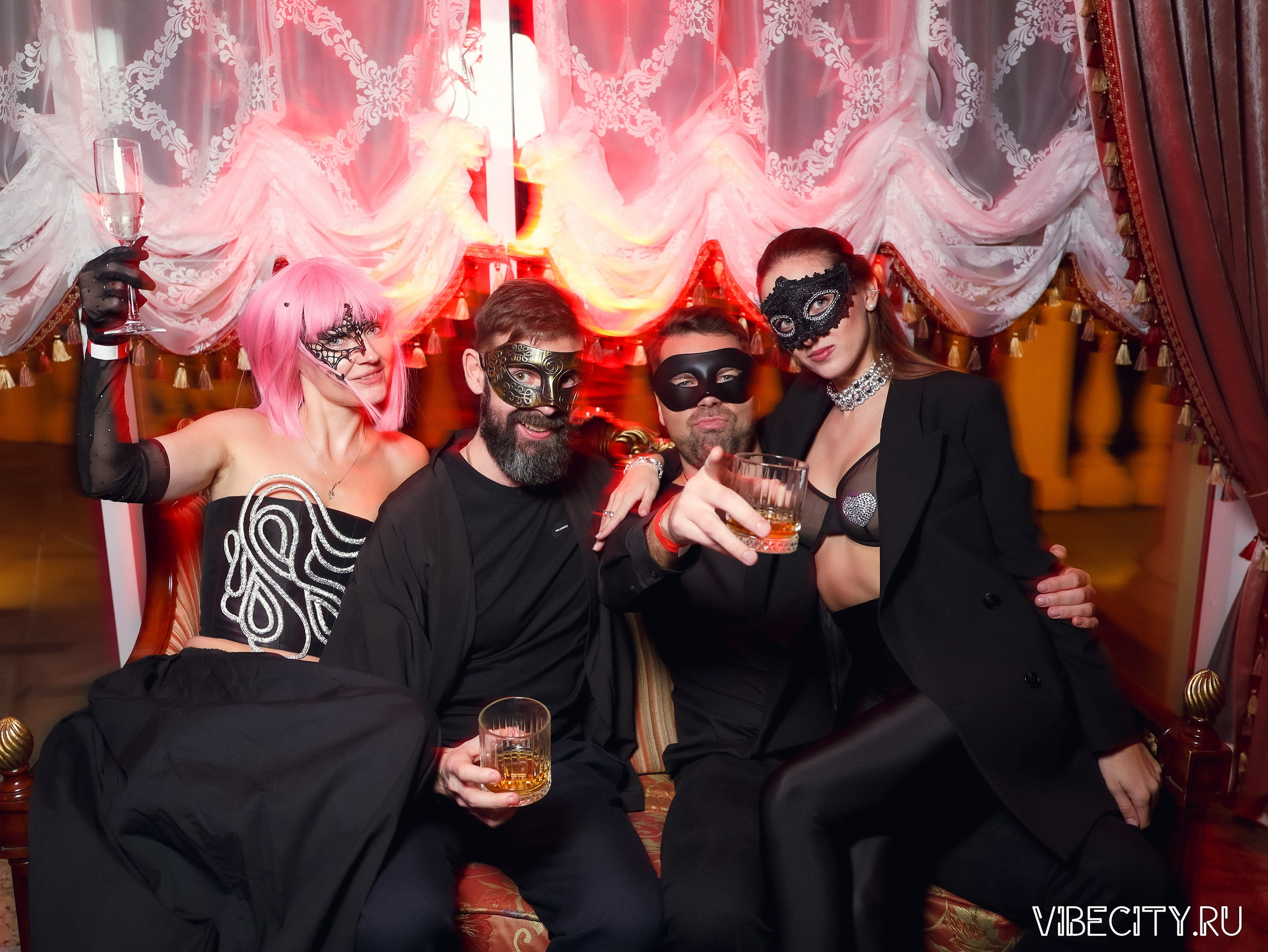 CULT MASQUERADE X GRAND PALACE. VIBECITY.RU Вайб Сити Ру Фоторепортажи Фотоотчеты Калининград