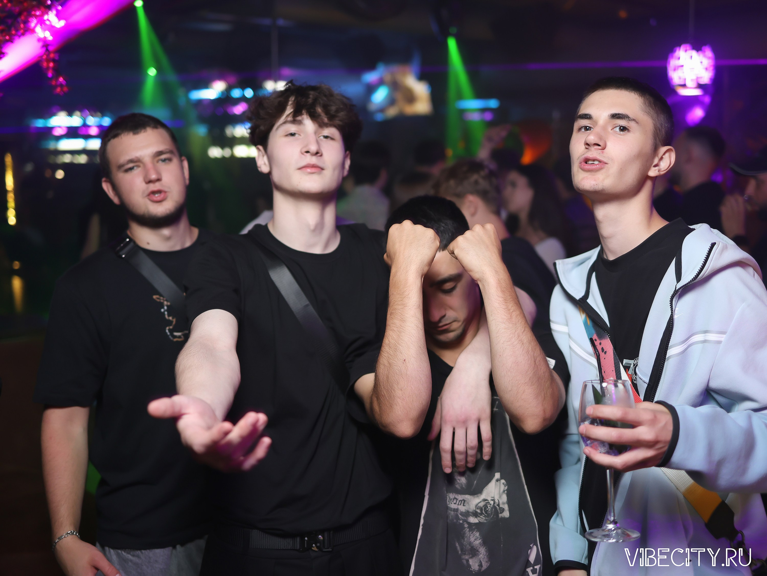 DOUBLE U. VIBECITY.RU Вайб Сити Ру Фоторепортажи Фотоотчеты Калининград