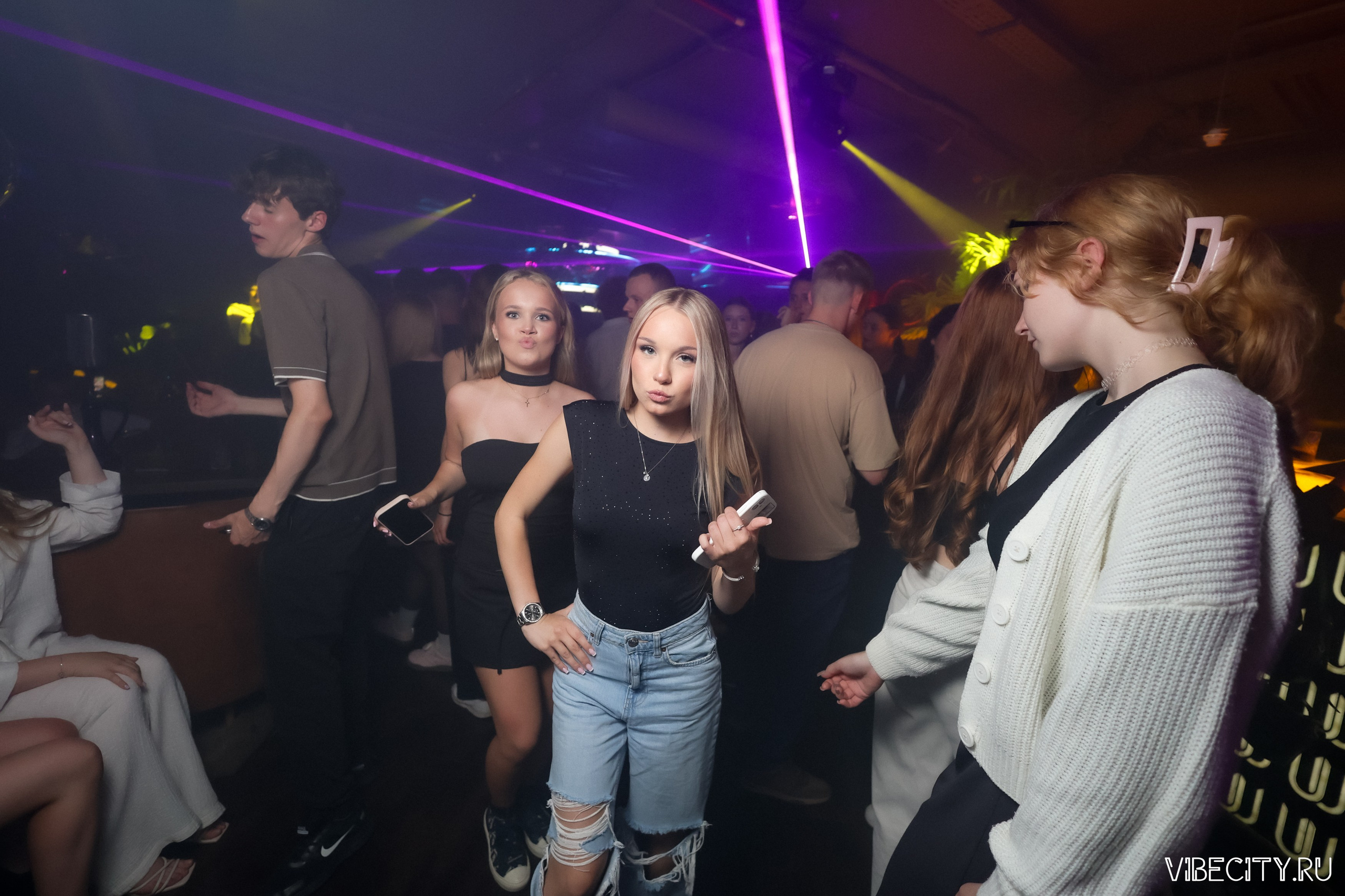 DOUBLE U. VIBECITY.RU Вайб Сити Ру Фоторепортажи Фотоотчеты Калининград