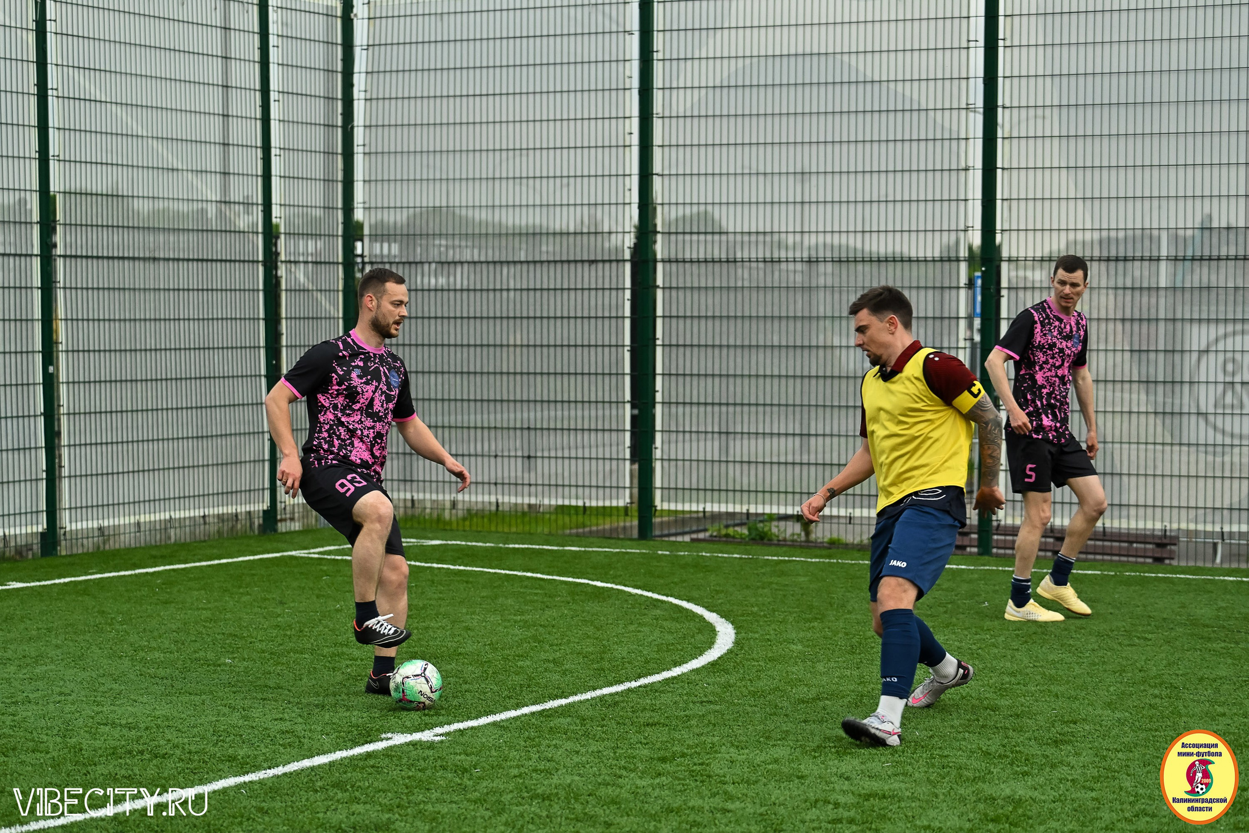 ИГРЫ МИНИ-ФУТБОЛЬНОЙ ЛИГИ. VIBECITY.RU Вайб Сити Ру Фоторепортажи Фотоотчеты Калининград