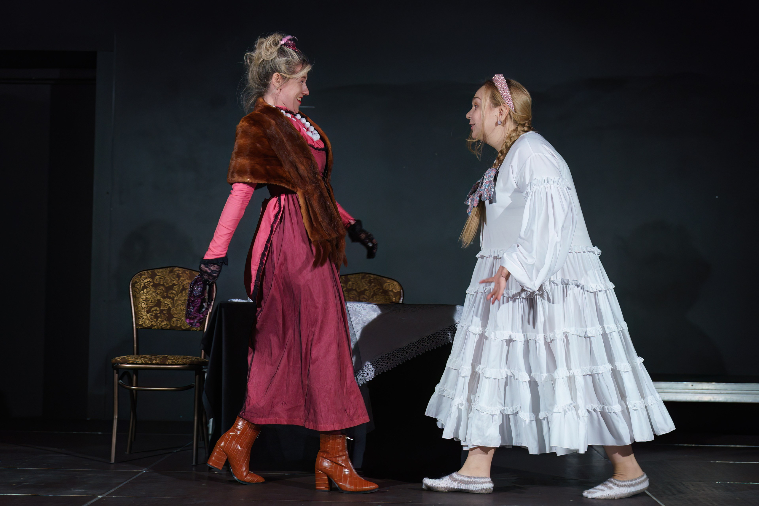 Отрывки из пьес. Продвинутые курсы по обучению актерскому мастерству. Театральная фотография