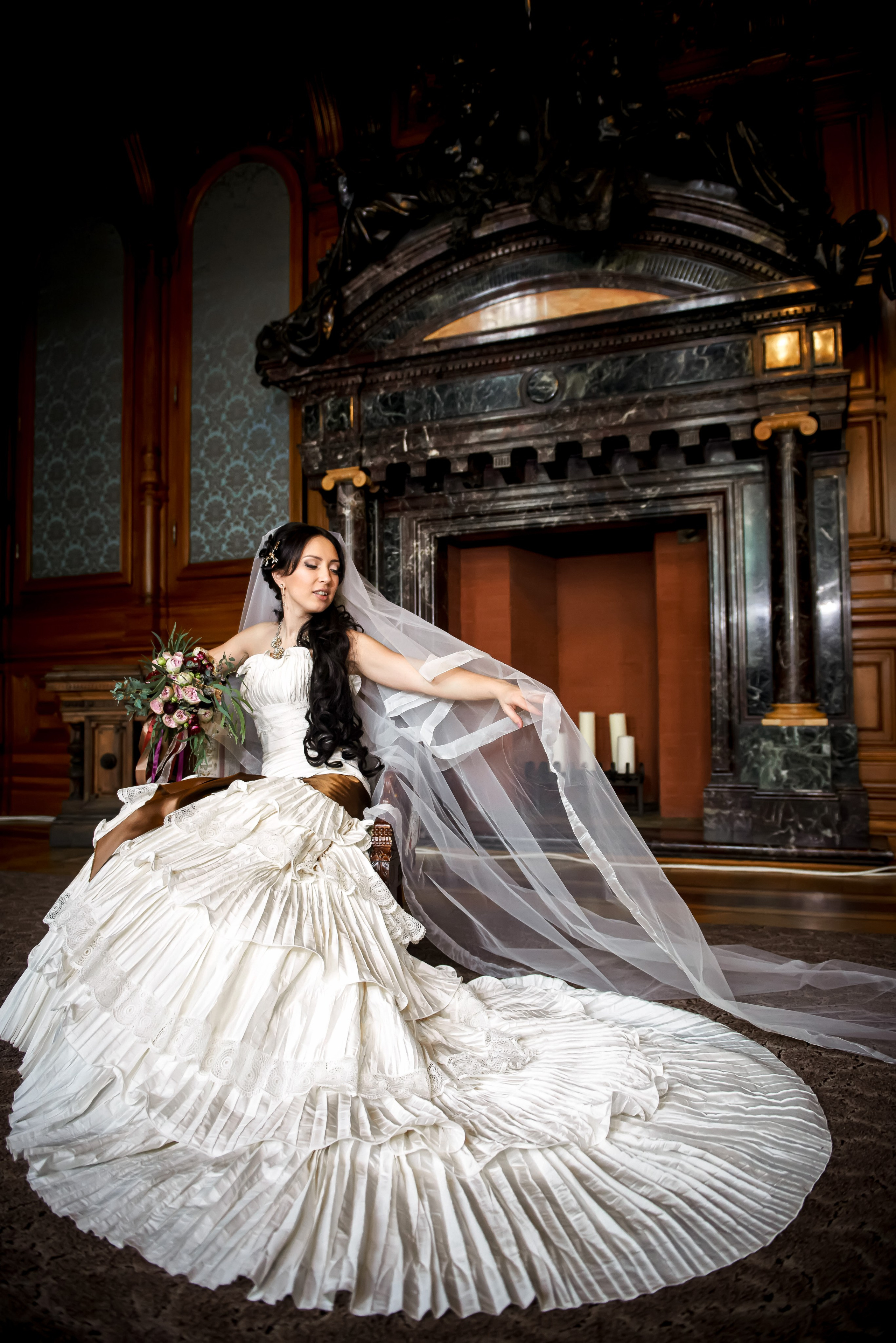 Свадебная фотосессия в Доме Архитектора на Большой Морской ул. Портретный, семейный и свадебный фотограф в Санкт-Петербурге и в Пушкине Ширяев Денис