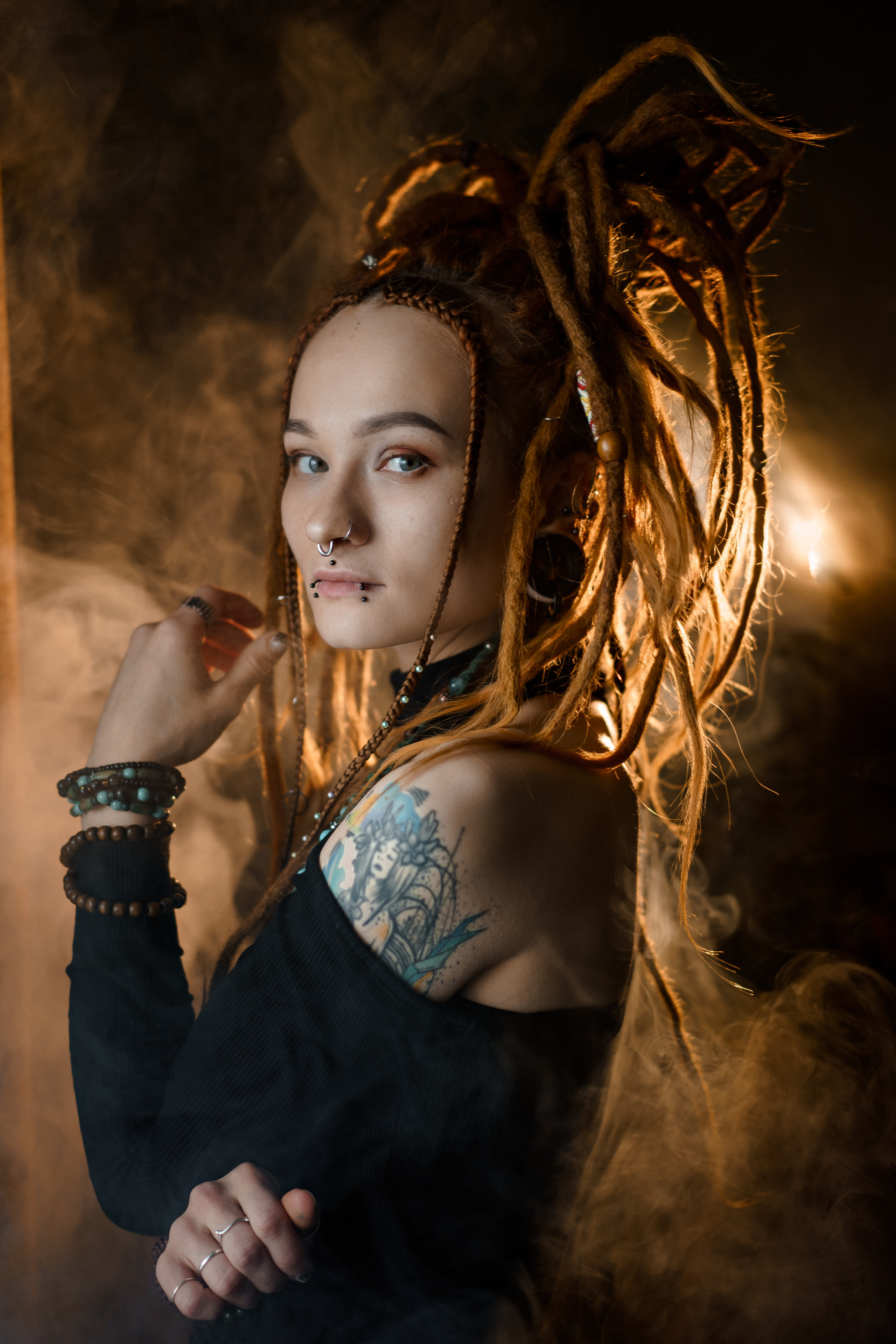 Портрет. Люба (квартира, подъезд). Портретный фотограф в Самаре Анна Силютина