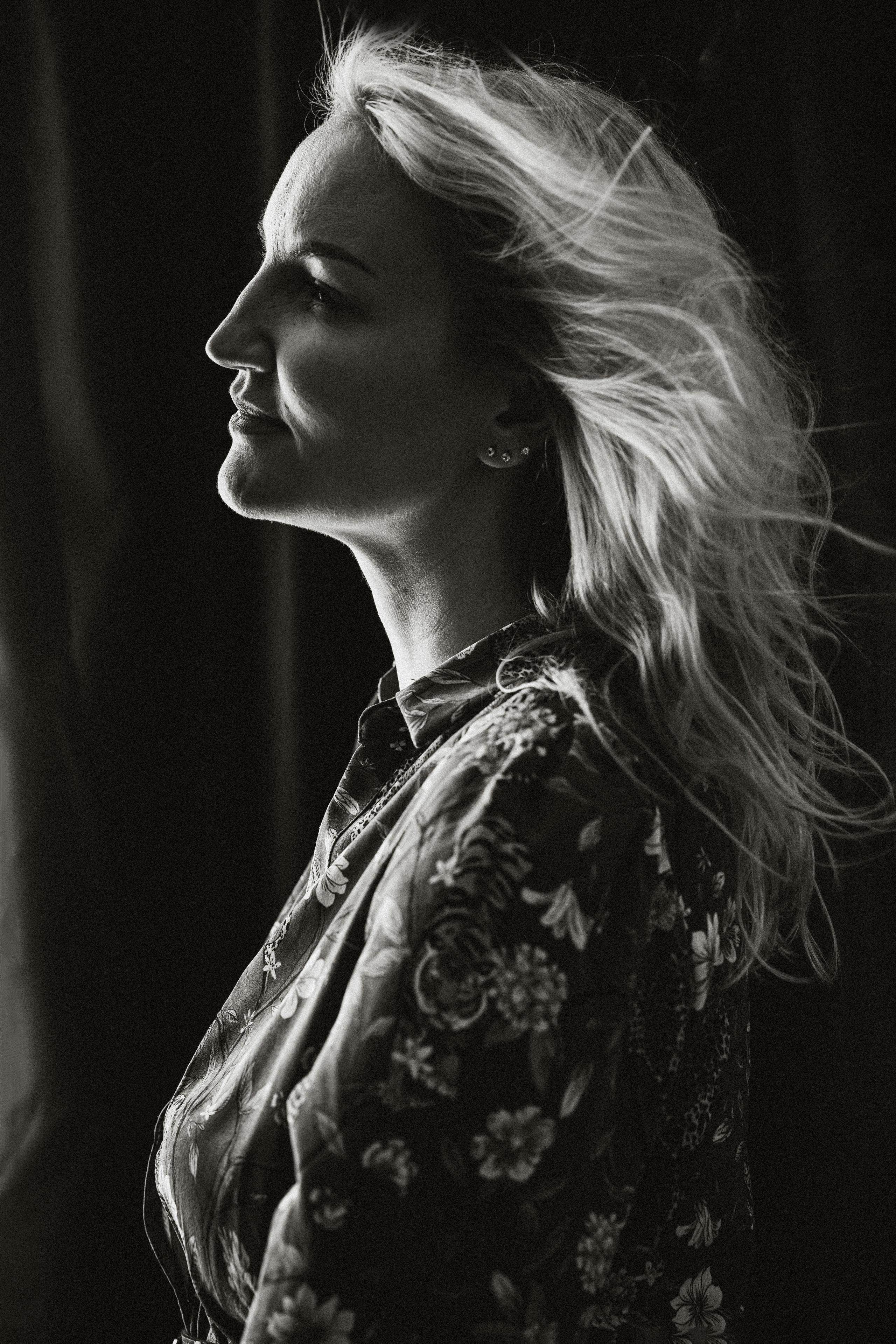 Вдвоем. Екатерина и Максим (квартира, март 2023). Портретный фотограф в Самаре Анна Силютина