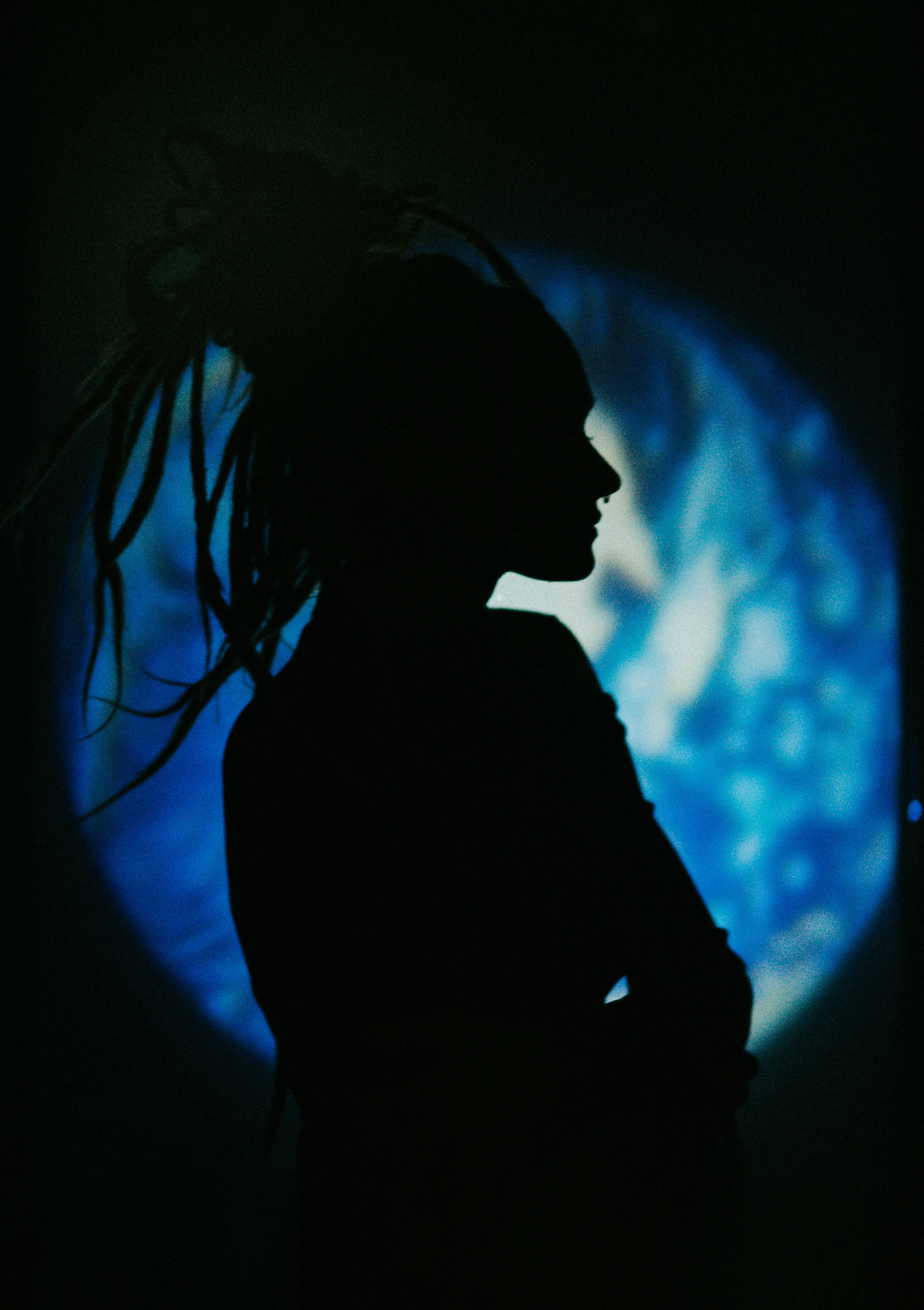 Портрет. Люба (квартира, подъезд). Портретный фотограф в Самаре Анна Силютина