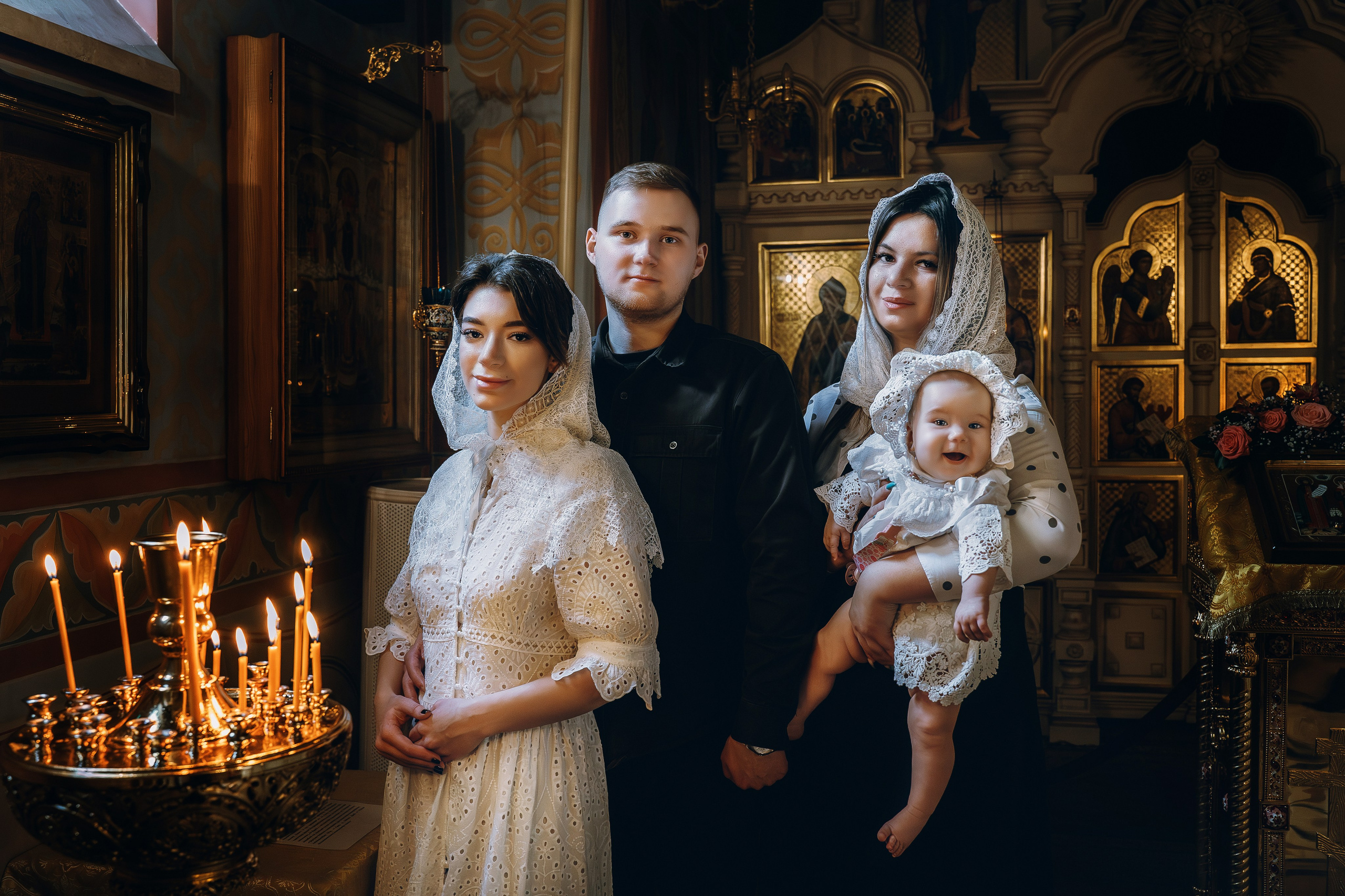 Таинство в Храме Петра и Февронии. Фотограф Ольга Рубцова в Москве и Московской области