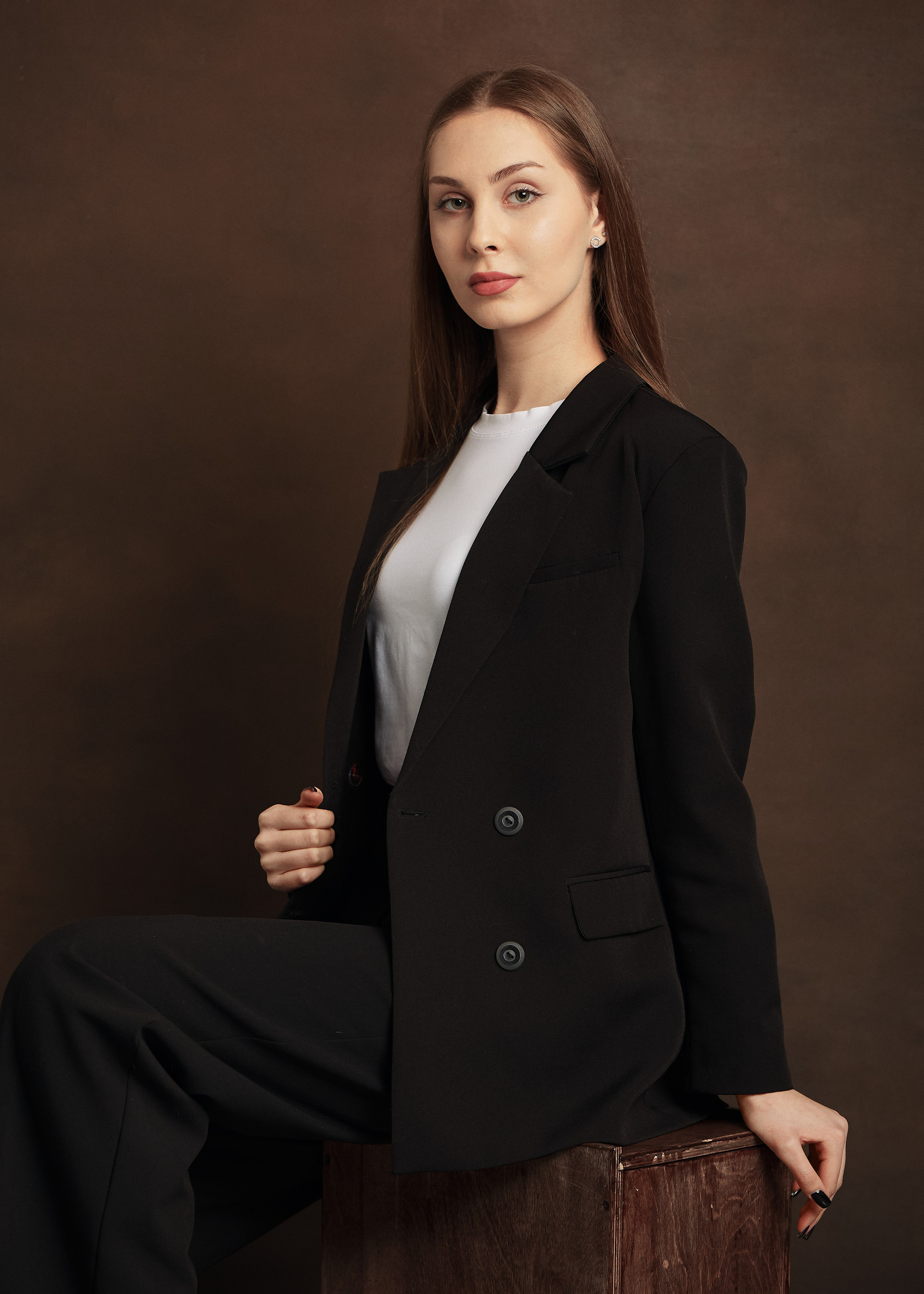 портрет Альбины в мягком свете, классический портрет