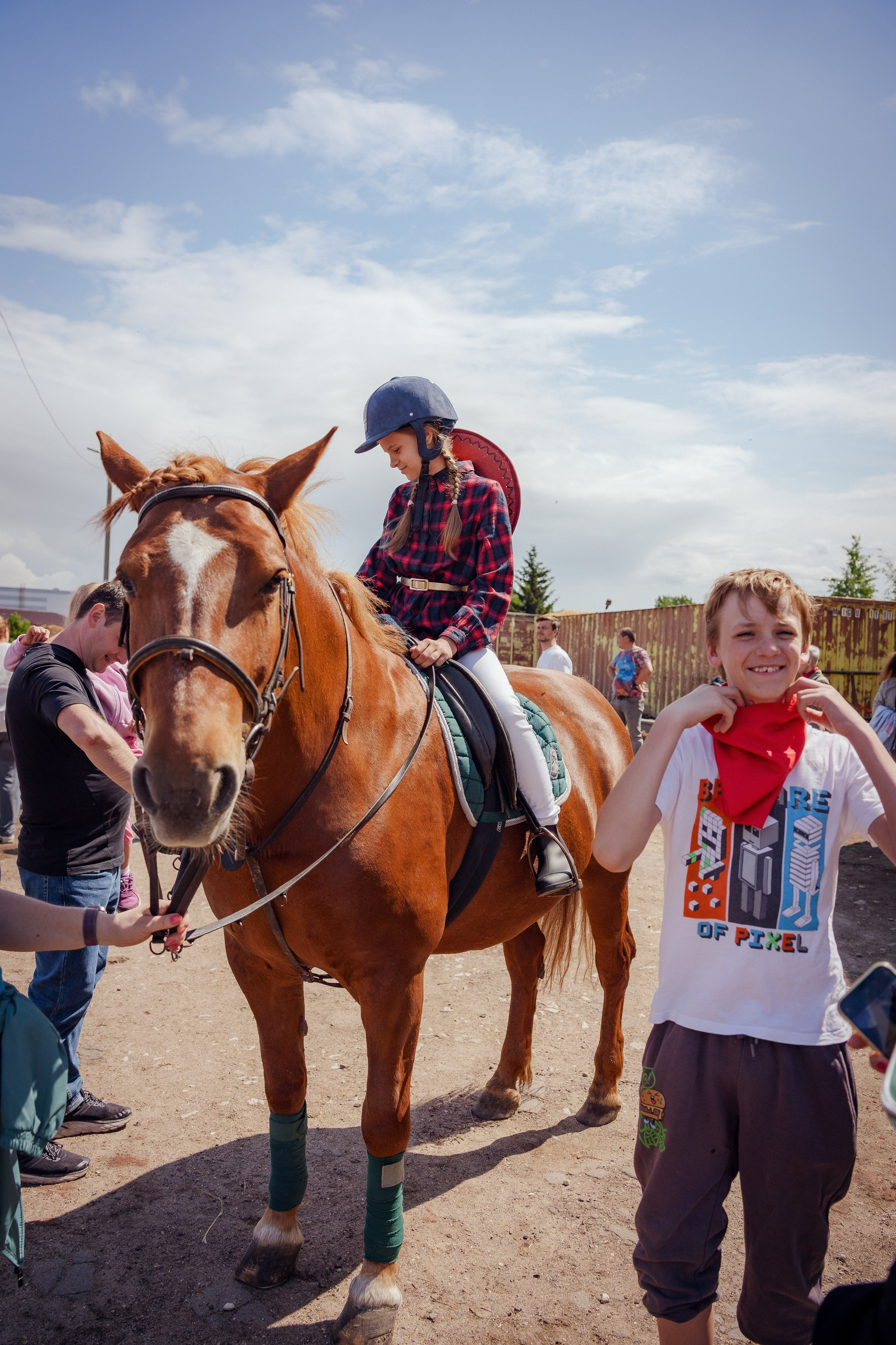 Конный клуб Горки. Портретный и семейный фотограф в Москве/Видное