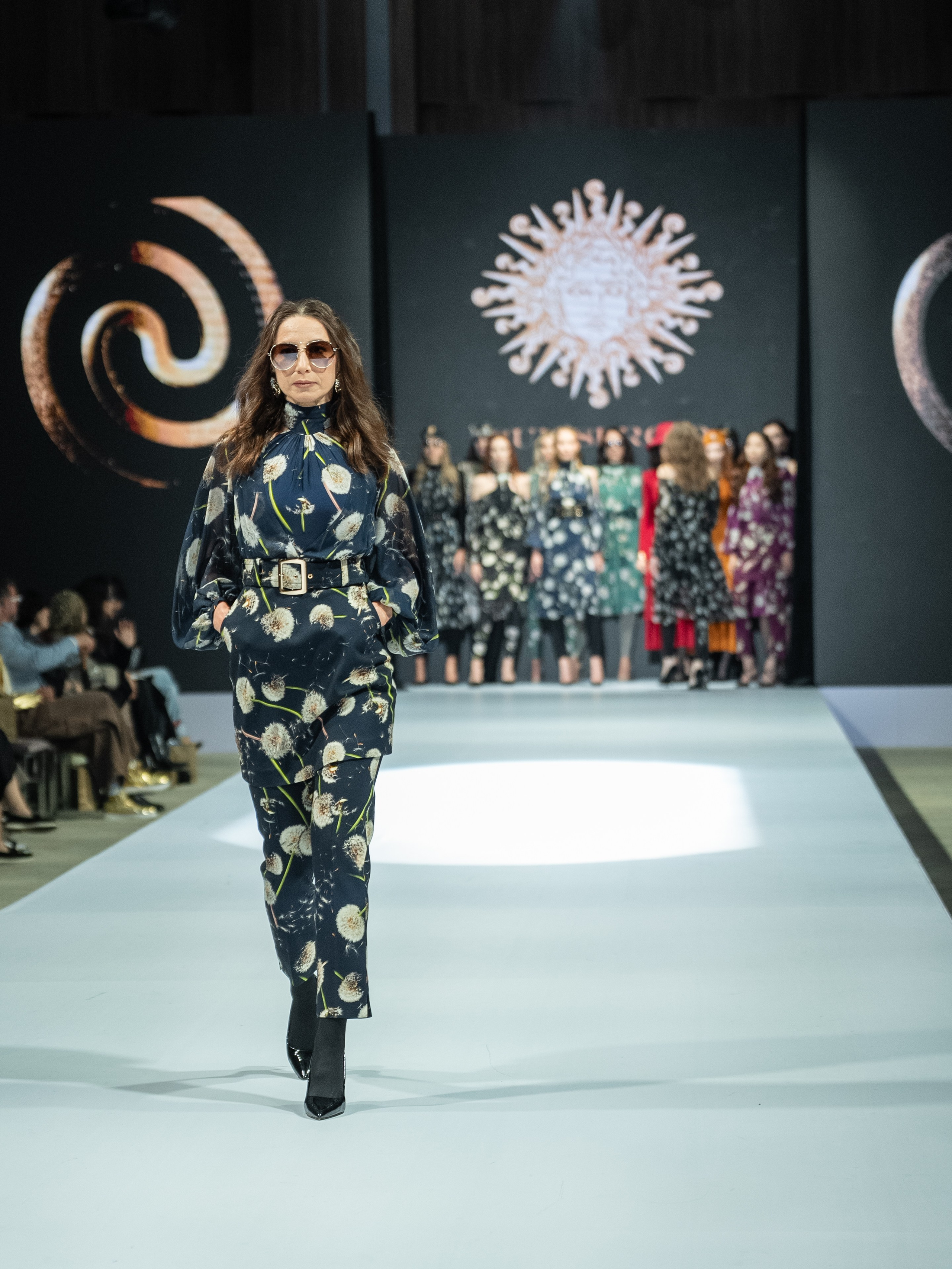 EURASIAN FASHION WEEK Sun Sergio. Сайт Алматинского НЮ АРТ, будуар и фэшн фотографа Дениса Карпенко