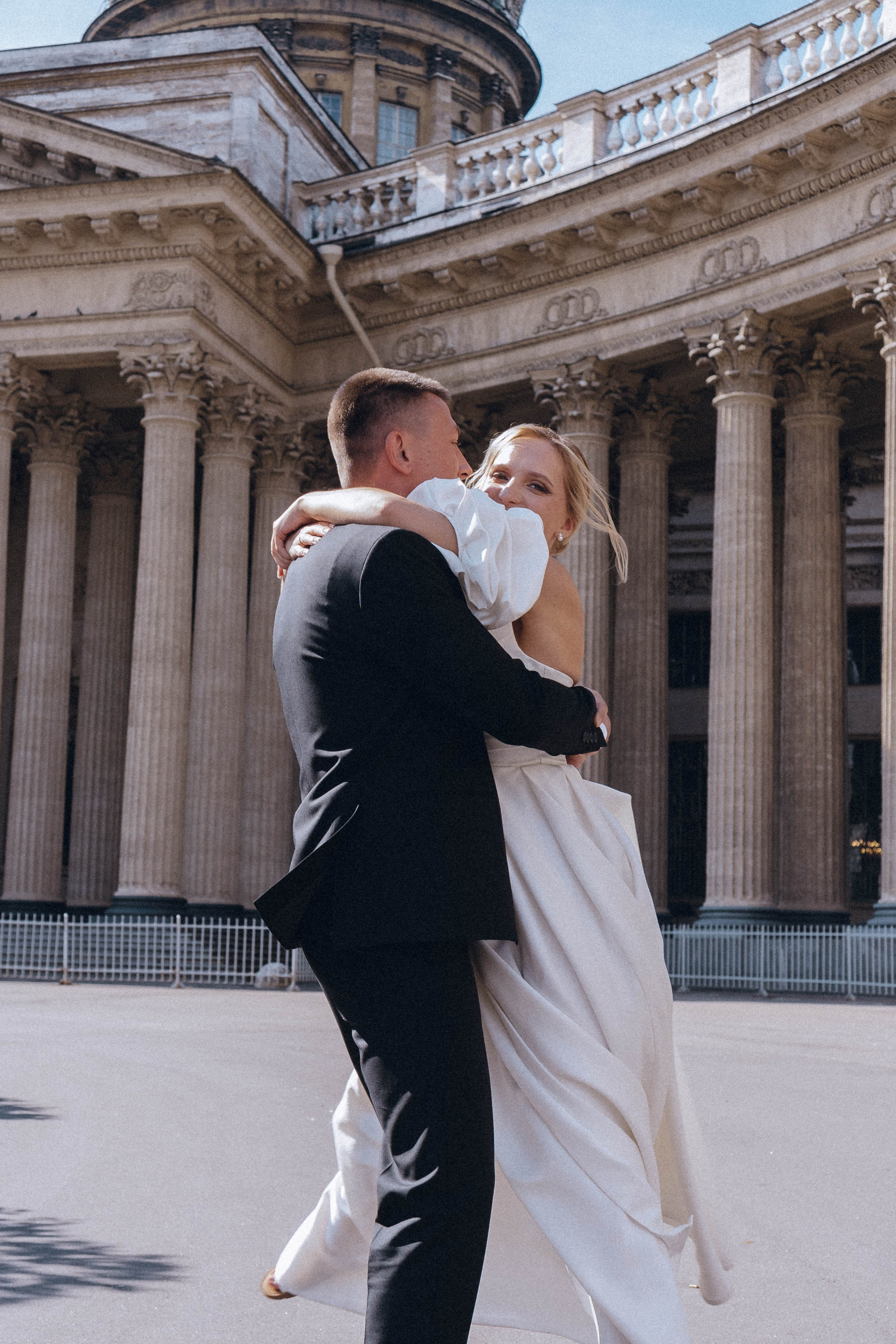 СВАДЕНБНАЯ СЬЕМКА НА КАТЕРЕ ПО КАНАЛАМ САНКТ-ПЕТЕРБУРГА И В АКВАТОРИИ НЕВЫ. Профессиональный фотограф, Санкт-Петербург — Виктория Богомолова