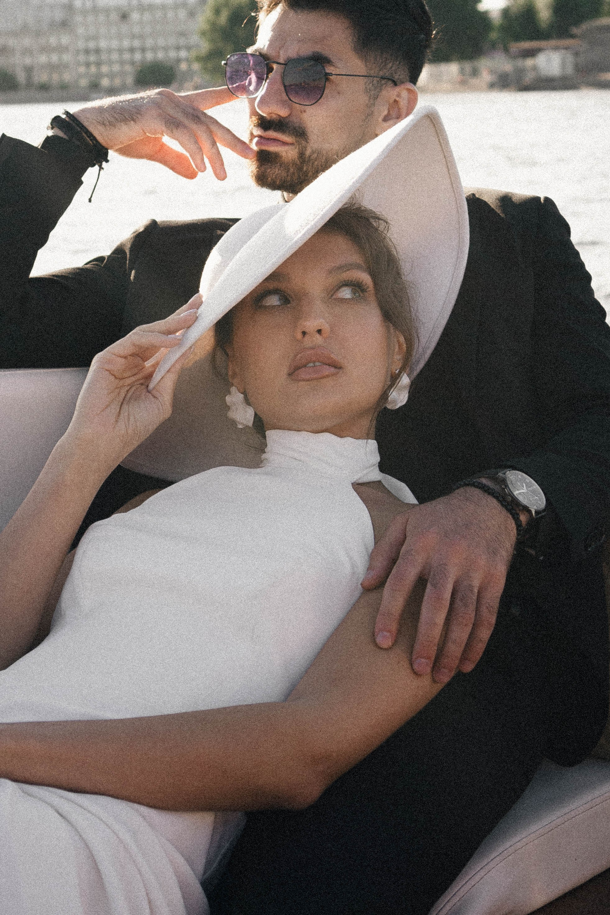 СВАДЕНБНАЯ СЬЕМКА НА КАТЕРЕ ПО КАНАЛАМ САНКТ-ПЕТЕРБУРГА И В АКВАТОРИИ НЕВЫ. Профессиональный фотограф, Санкт-Петербург — Виктория Богомолова