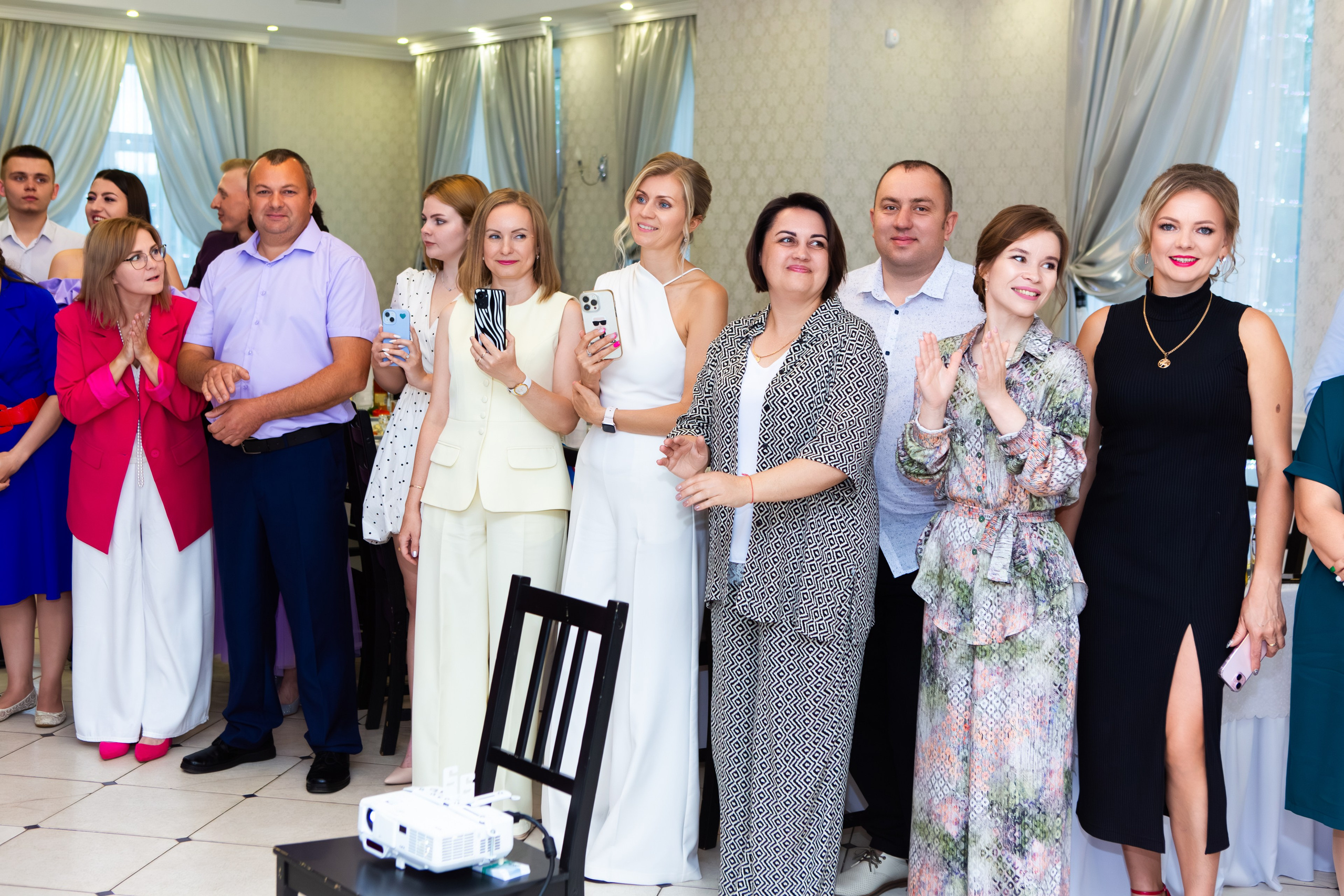 ВЫПУСКНОЙ ВЕЧЕР 2025 4 ШКОЛА. Профессиональный фотограф в Мценске и Орловской области