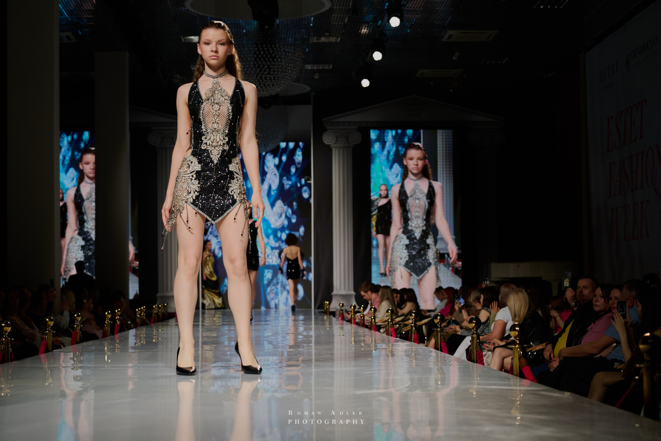 ESTET FASHION WEEK ВЕСНА — 2025. Фотограф Роман Адлер