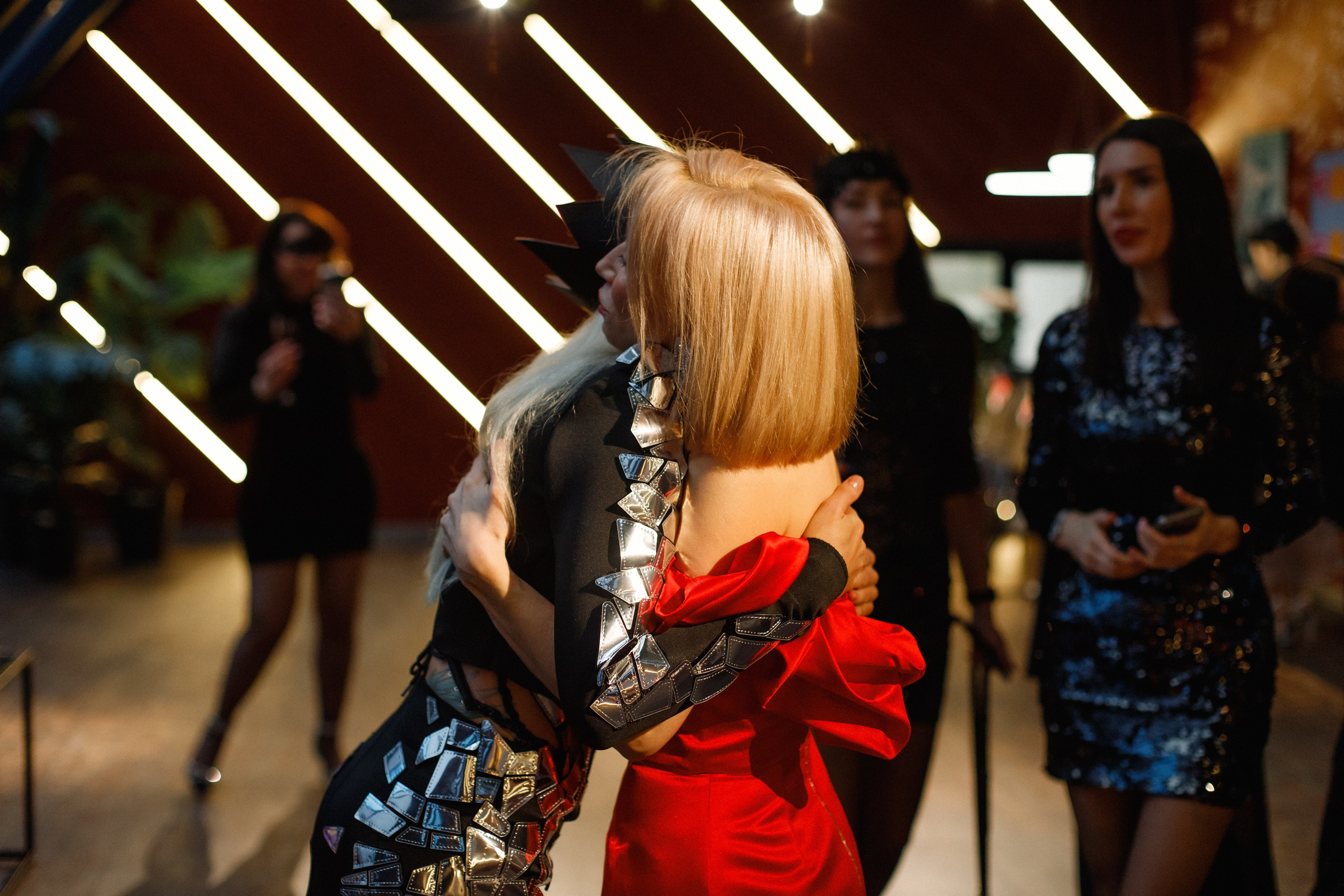 QUEEN KHV [12 ЛЕТ]. СВОИ. ФОТООТЧЕТЫ-СОБЫТИЯ-МЕСТА