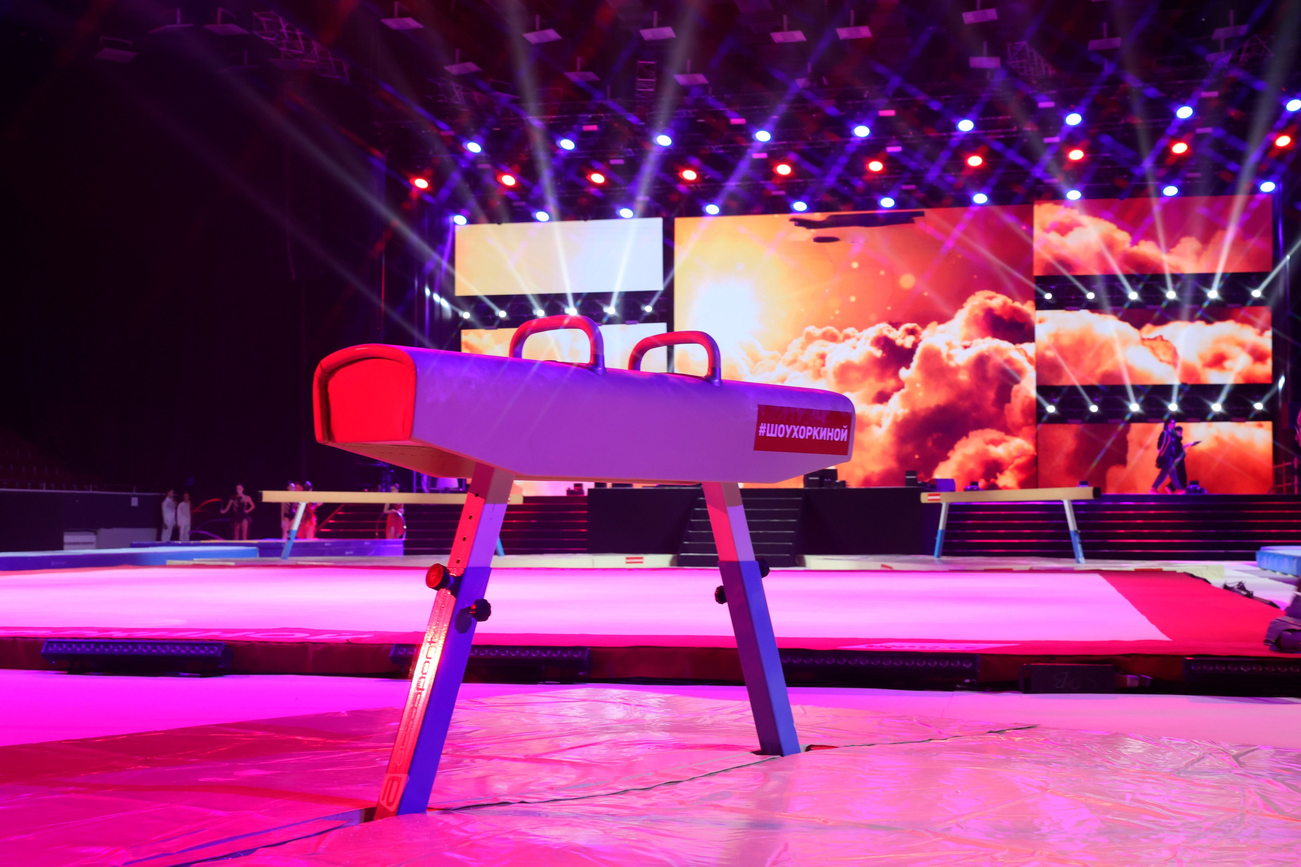 «Дуэль» Шоу Светланы Хоркиной 07.04.2024. Спортивный и репортажный фотограф Антон Тереханов